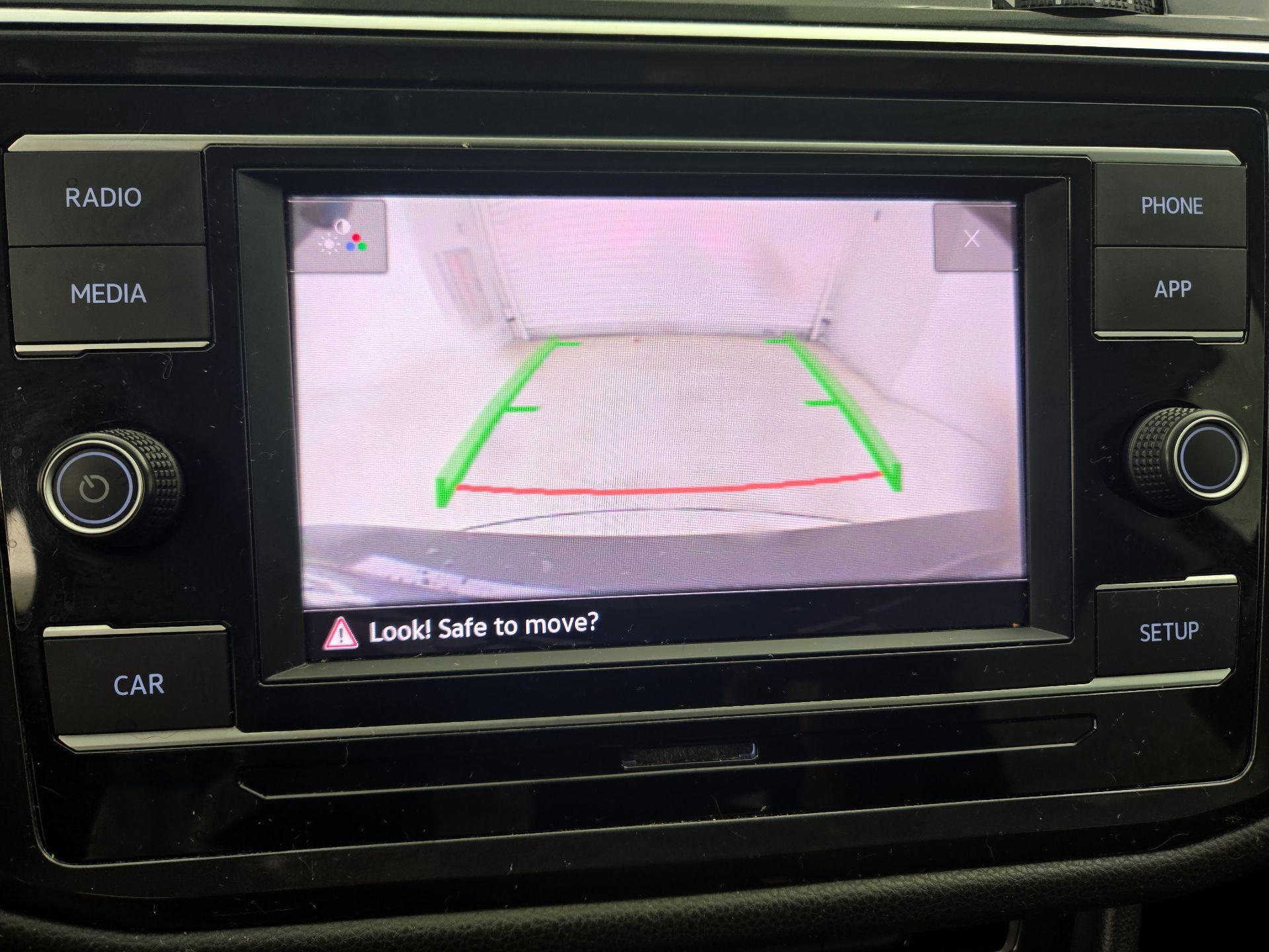 Thumbnail: 2018 Volkswagen Tiguan - 14