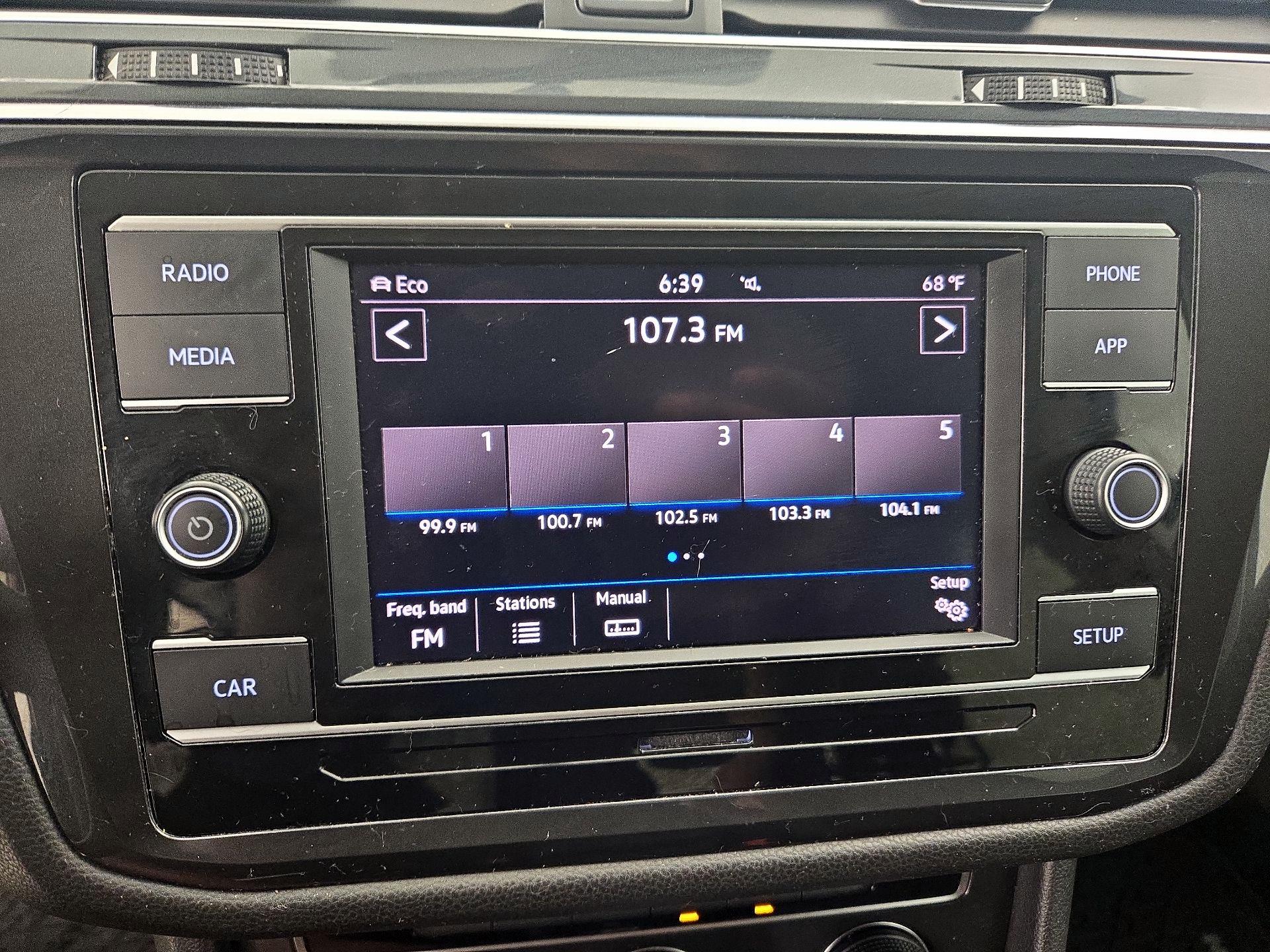 Thumbnail: 2018 Volkswagen Tiguan - 15