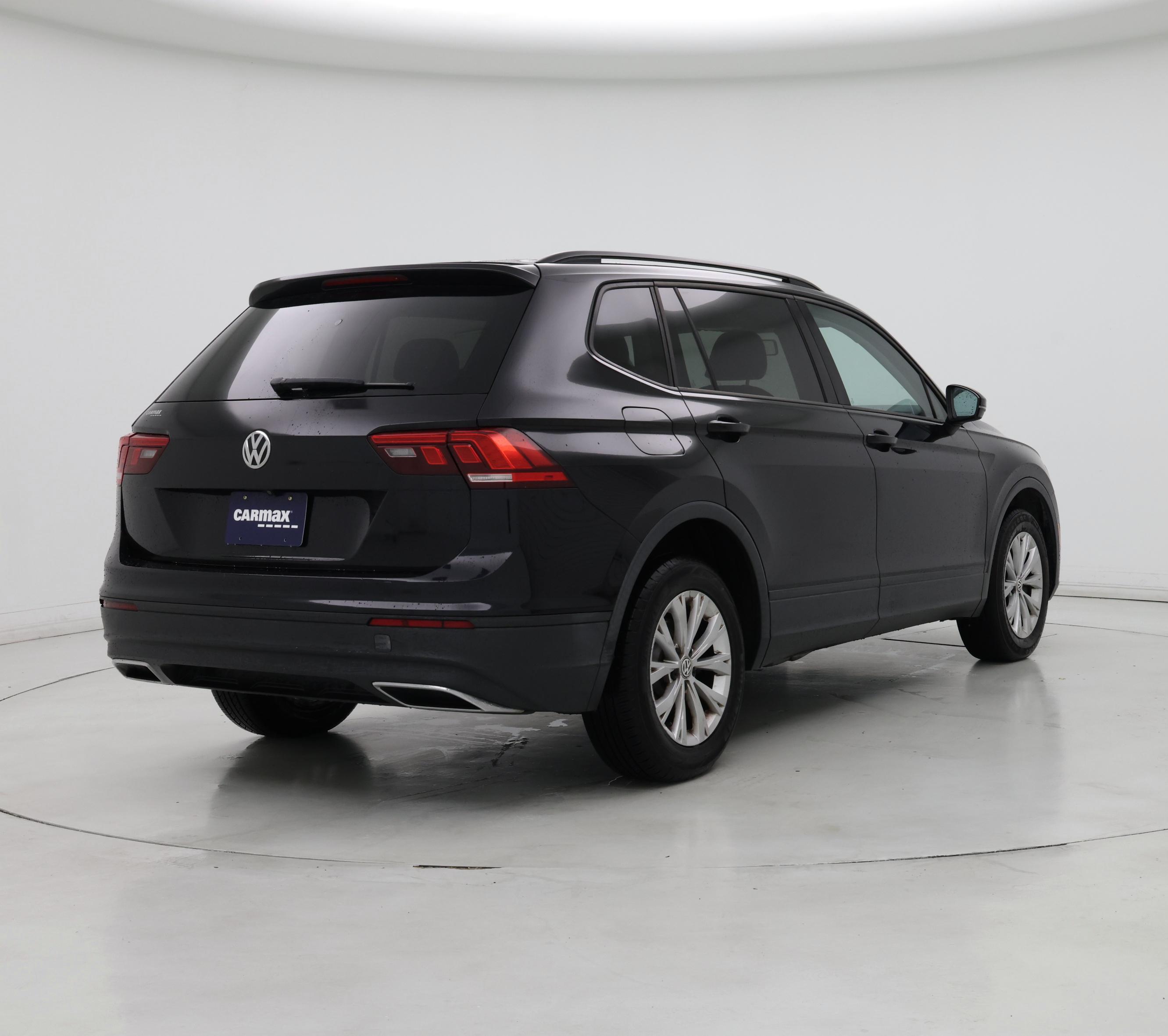 Thumbnail: 2018 Volkswagen Tiguan - 8