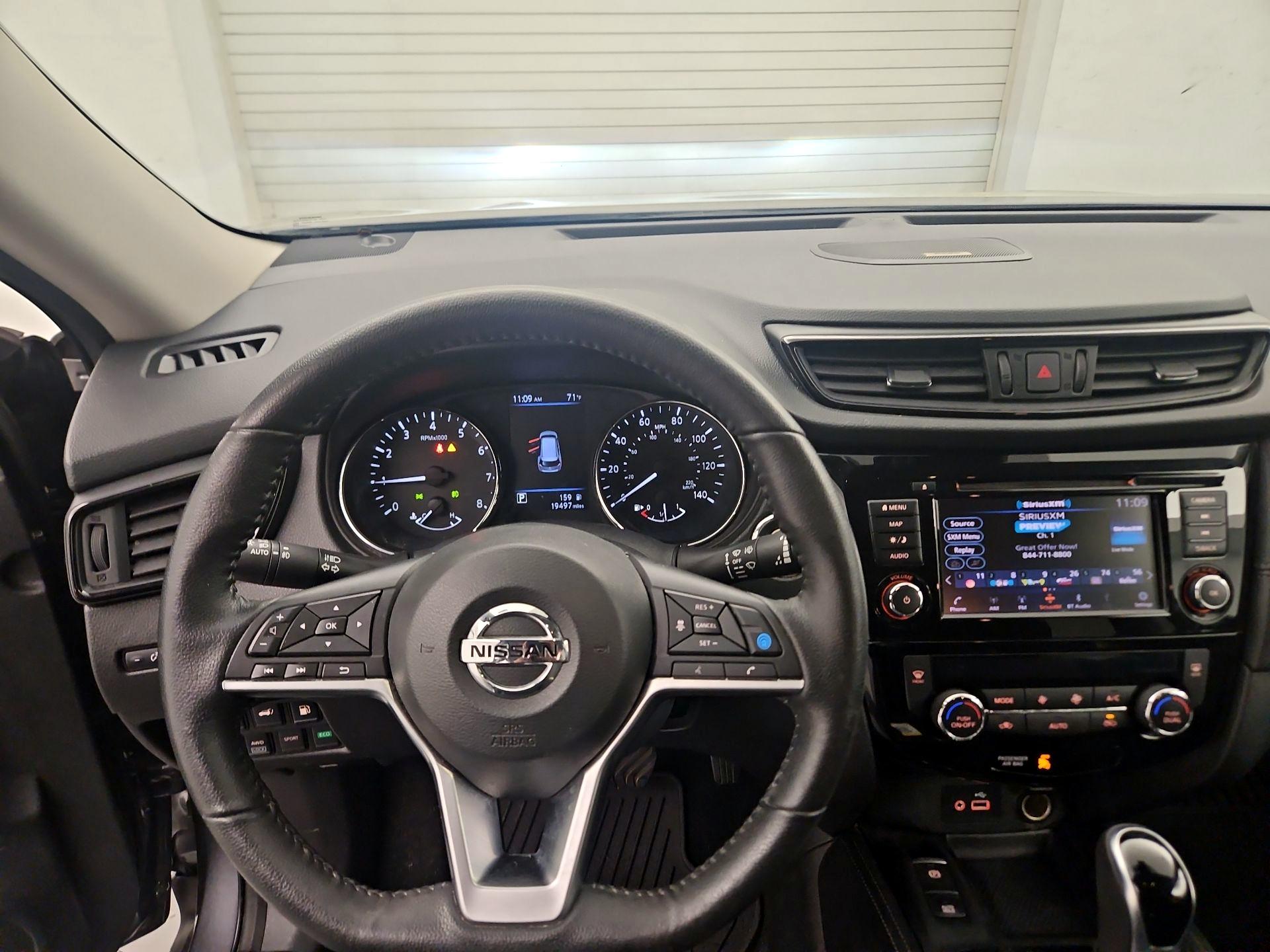 Thumbnail: 2020 Nissan Rogue - 10