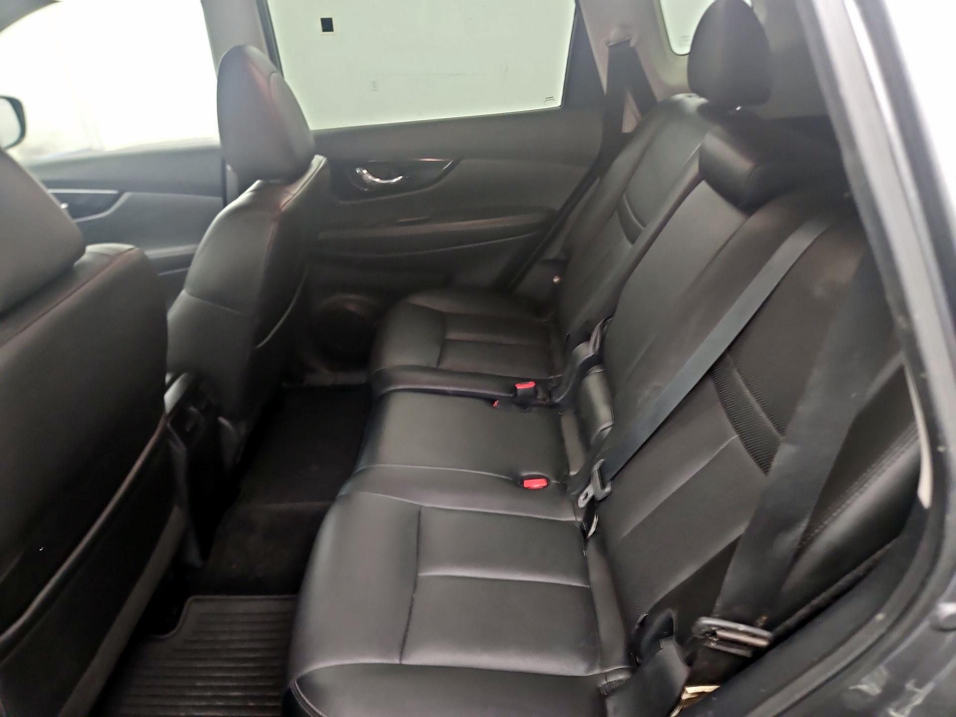 Thumbnail: 2020 Nissan Rogue - 19