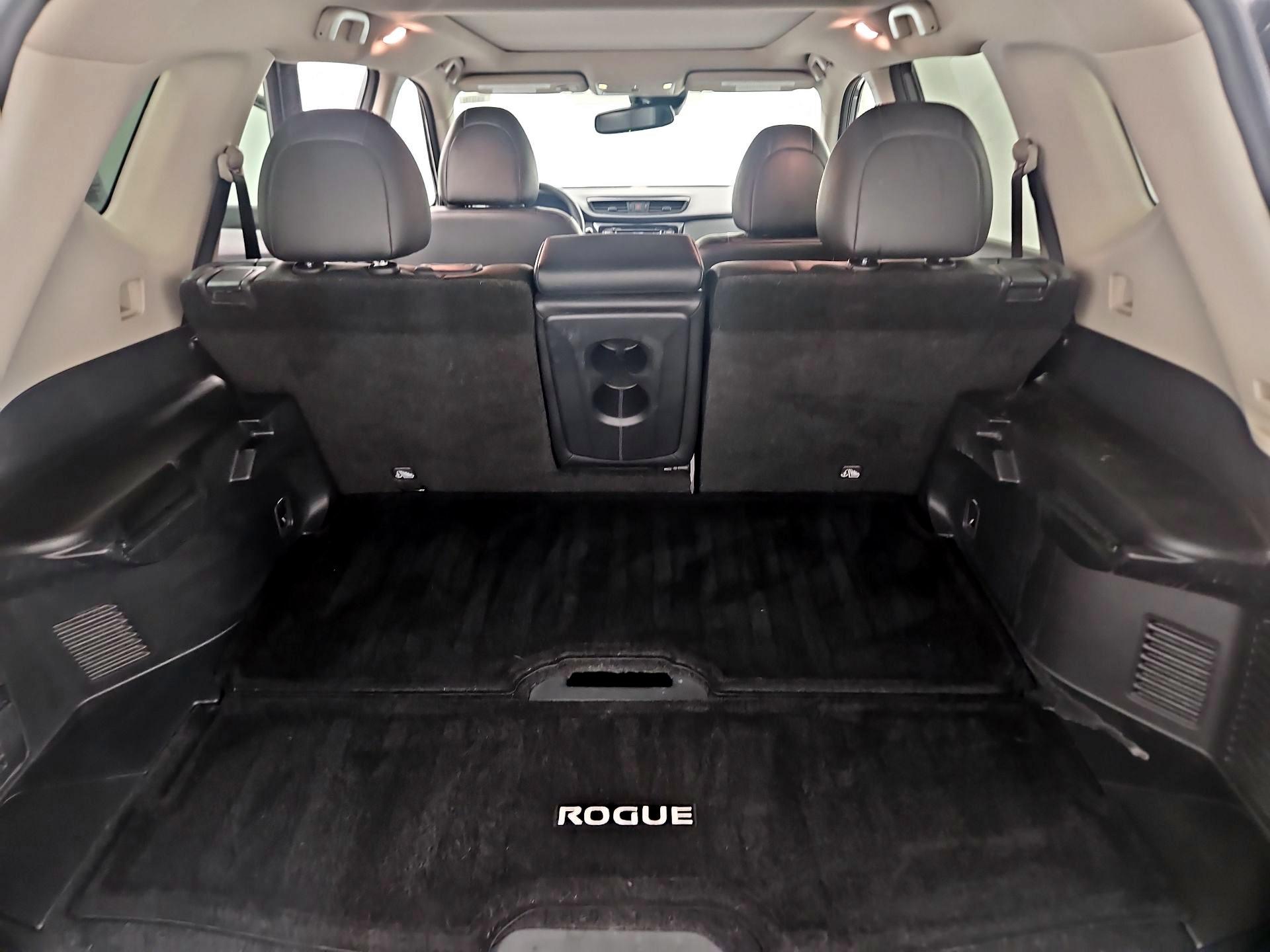 Thumbnail: 2020 Nissan Rogue - 20