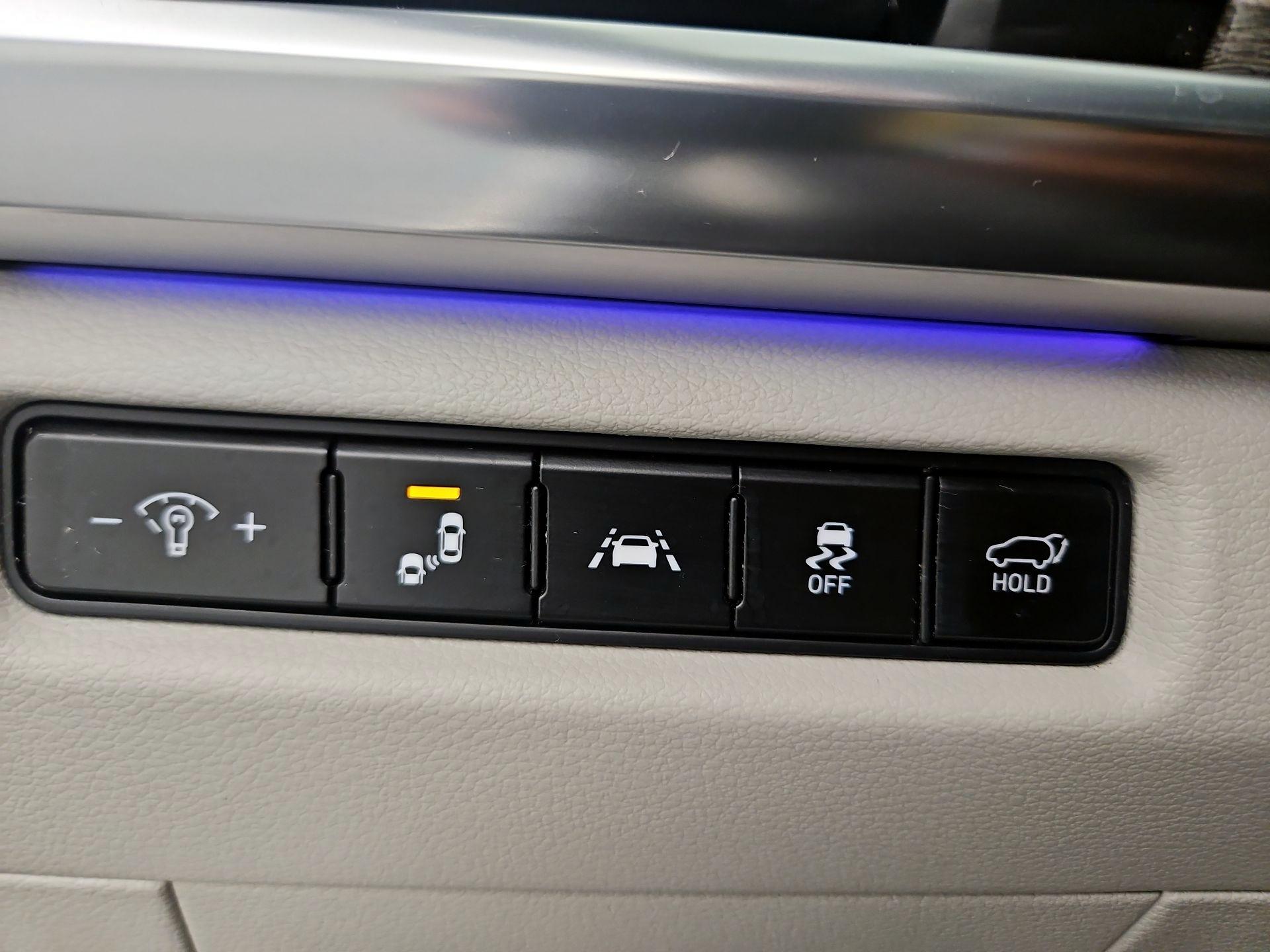 Thumbnail: 2020 Kia Telluride - 13