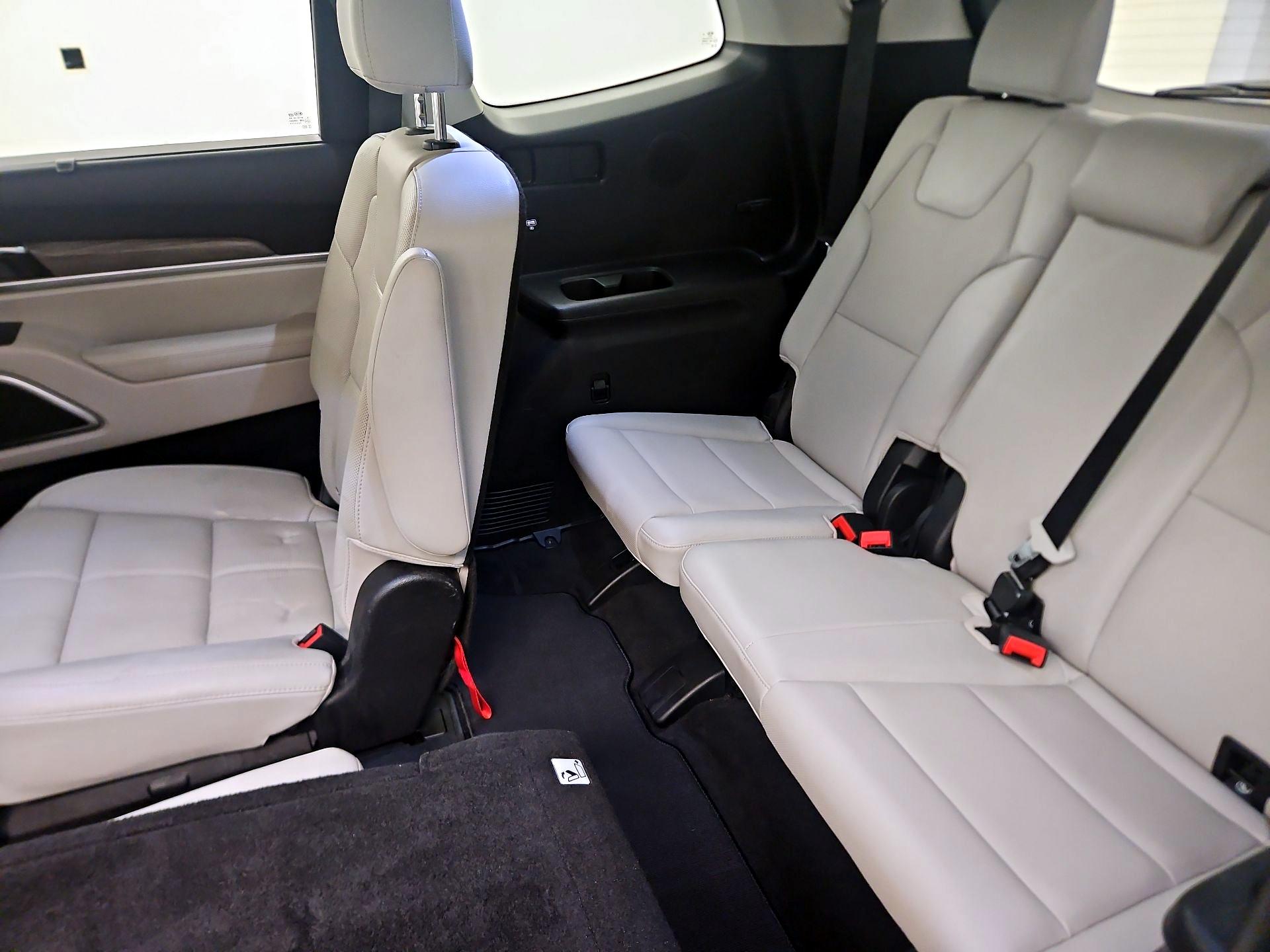 Thumbnail: 2020 Kia Telluride - 19