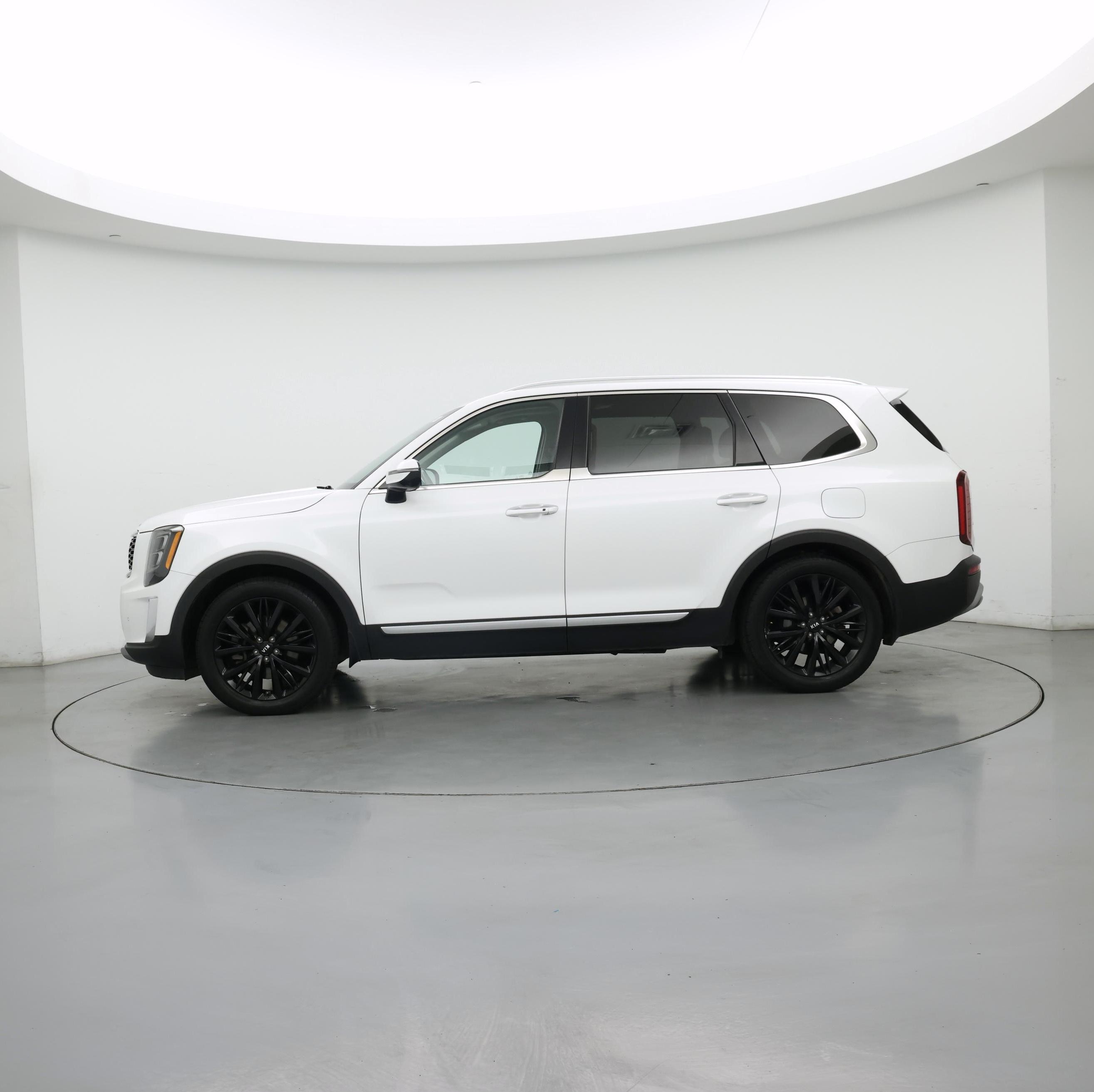 Thumbnail: 2020 Kia Telluride - 3