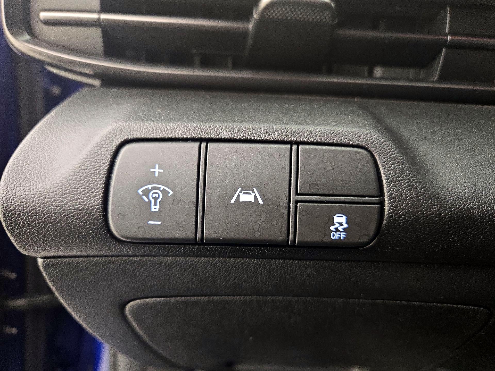 Thumbnail: 2023 Hyundai Elantra - 13