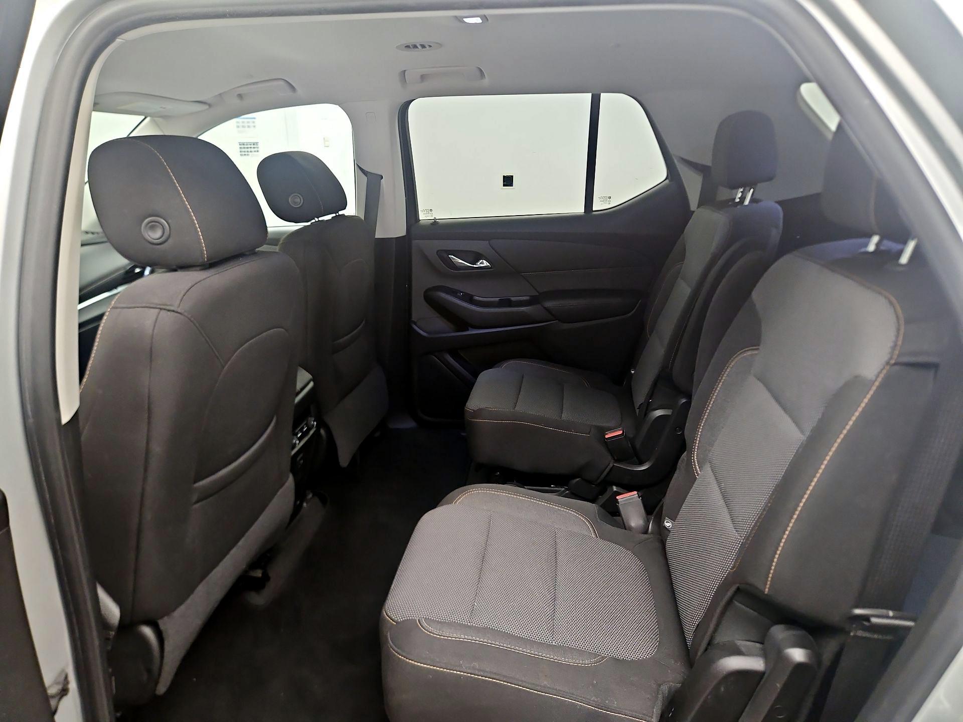 Thumbnail: 2019 Chevrolet Traverse - 16