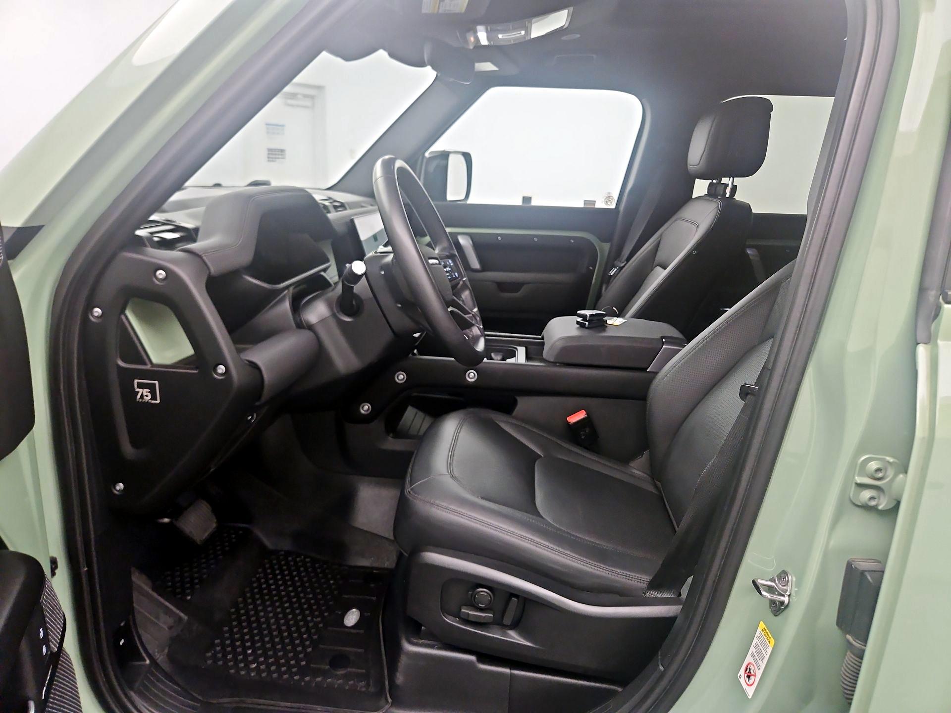 Thumbnail: 2023 Land Rover Defender - 11