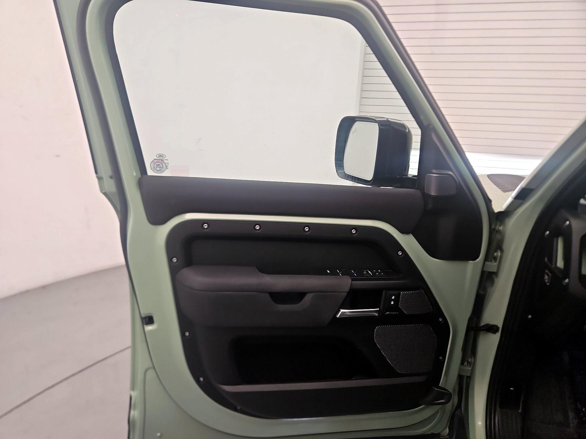 Thumbnail: 2023 Land Rover Defender - 12