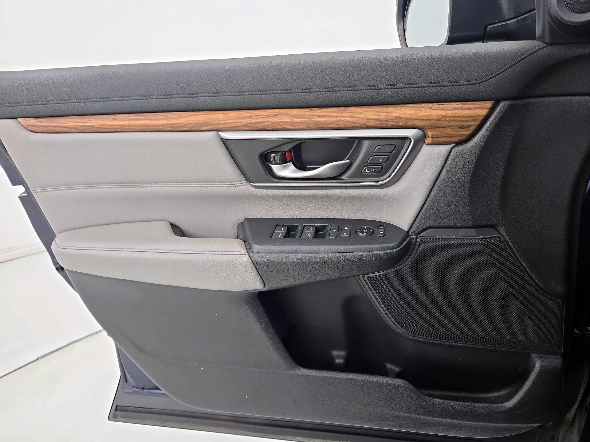 Thumbnail: 2017 Honda CR-V - 12