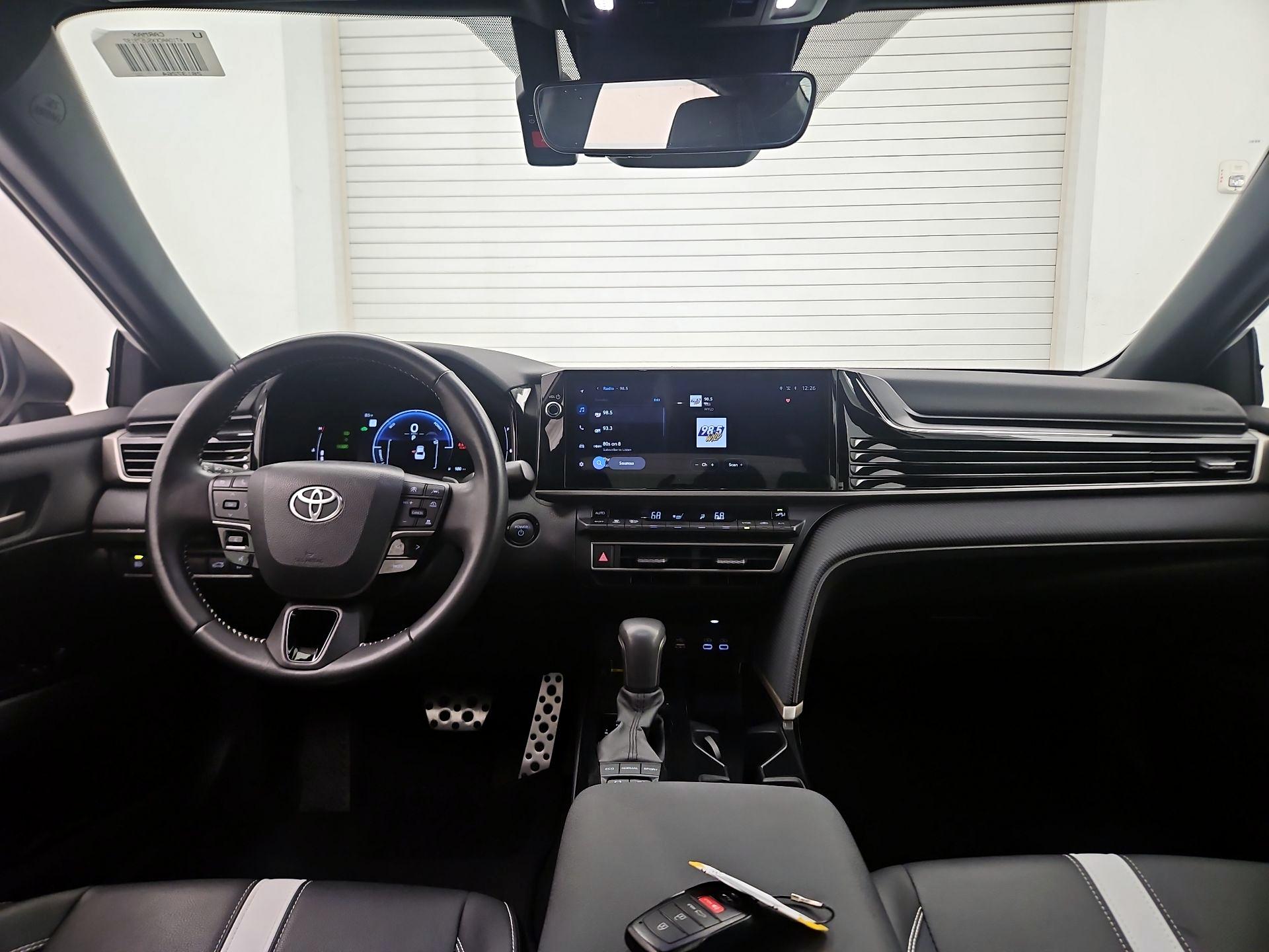 Thumbnail: 2025 Toyota Camry - 9