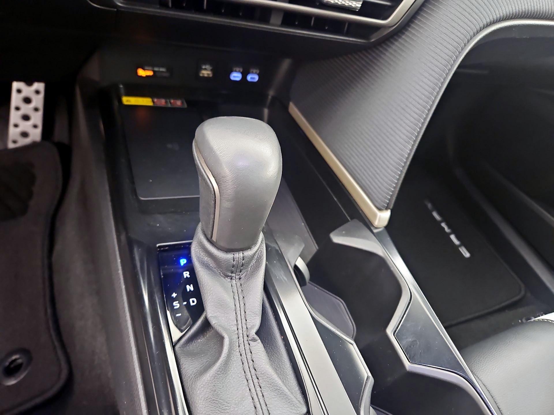 Thumbnail: 2025 Toyota Camry - 17