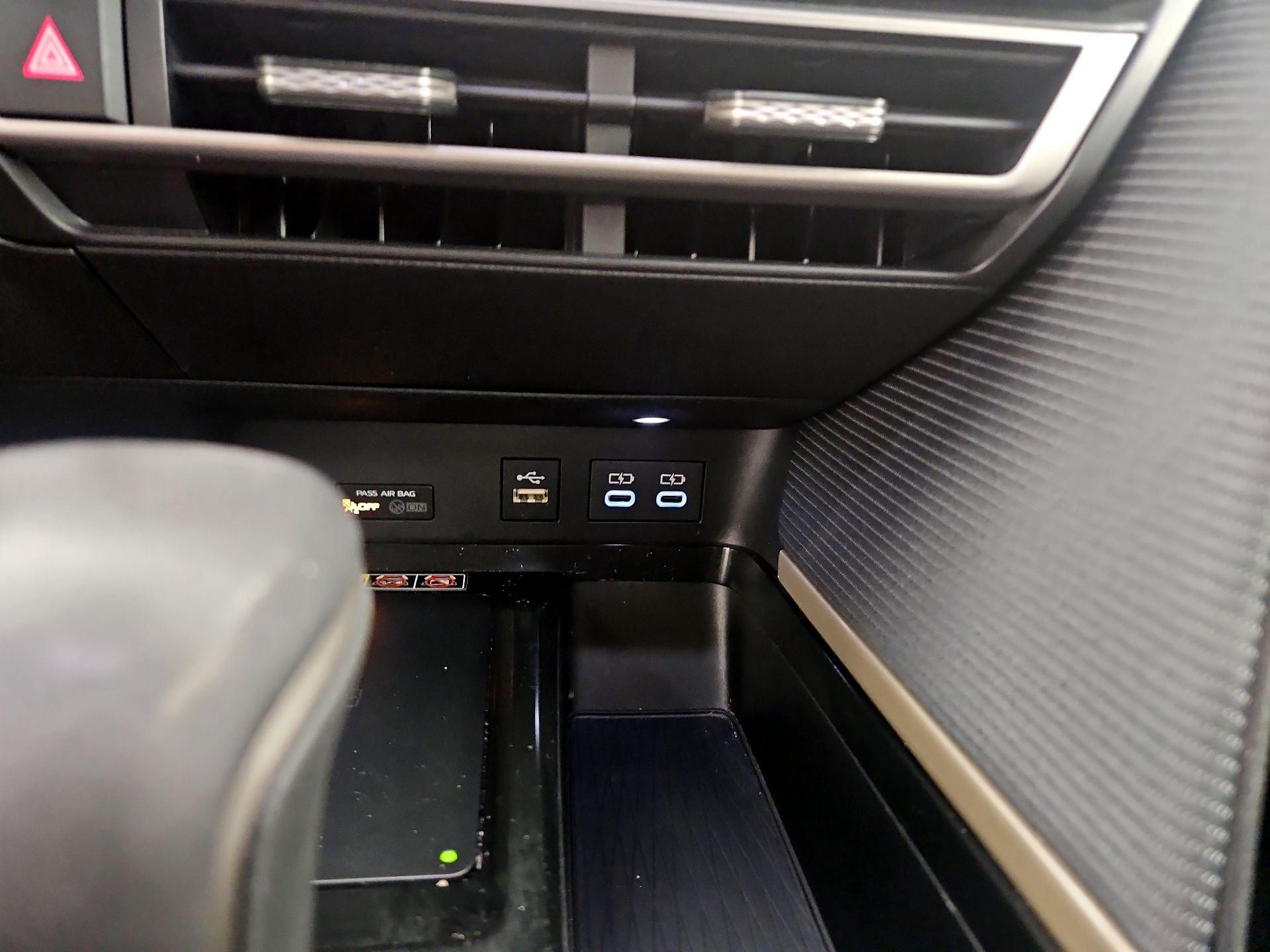 Thumbnail: 2025 Toyota Camry - 18