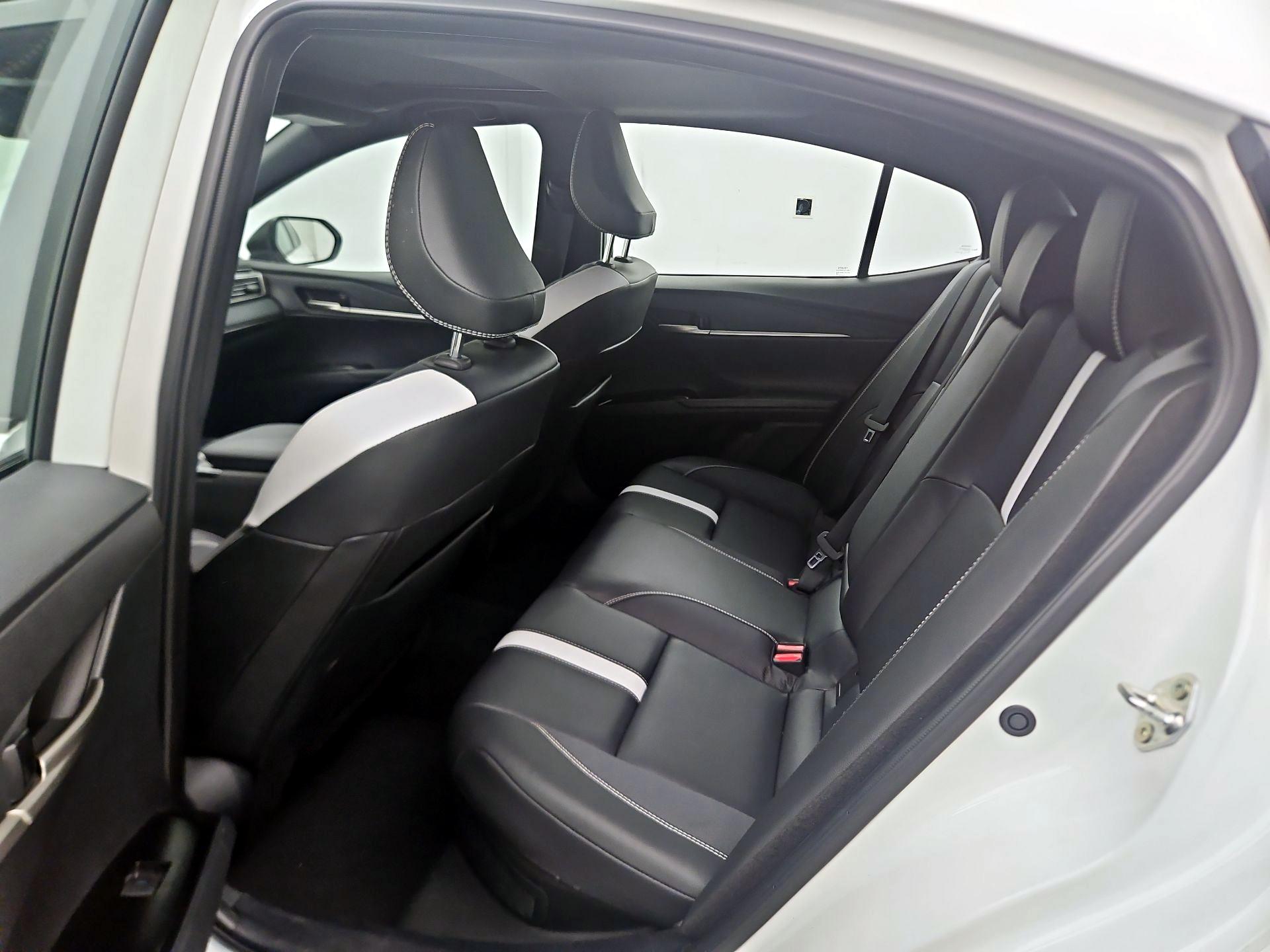 Thumbnail: 2025 Toyota Camry - 19