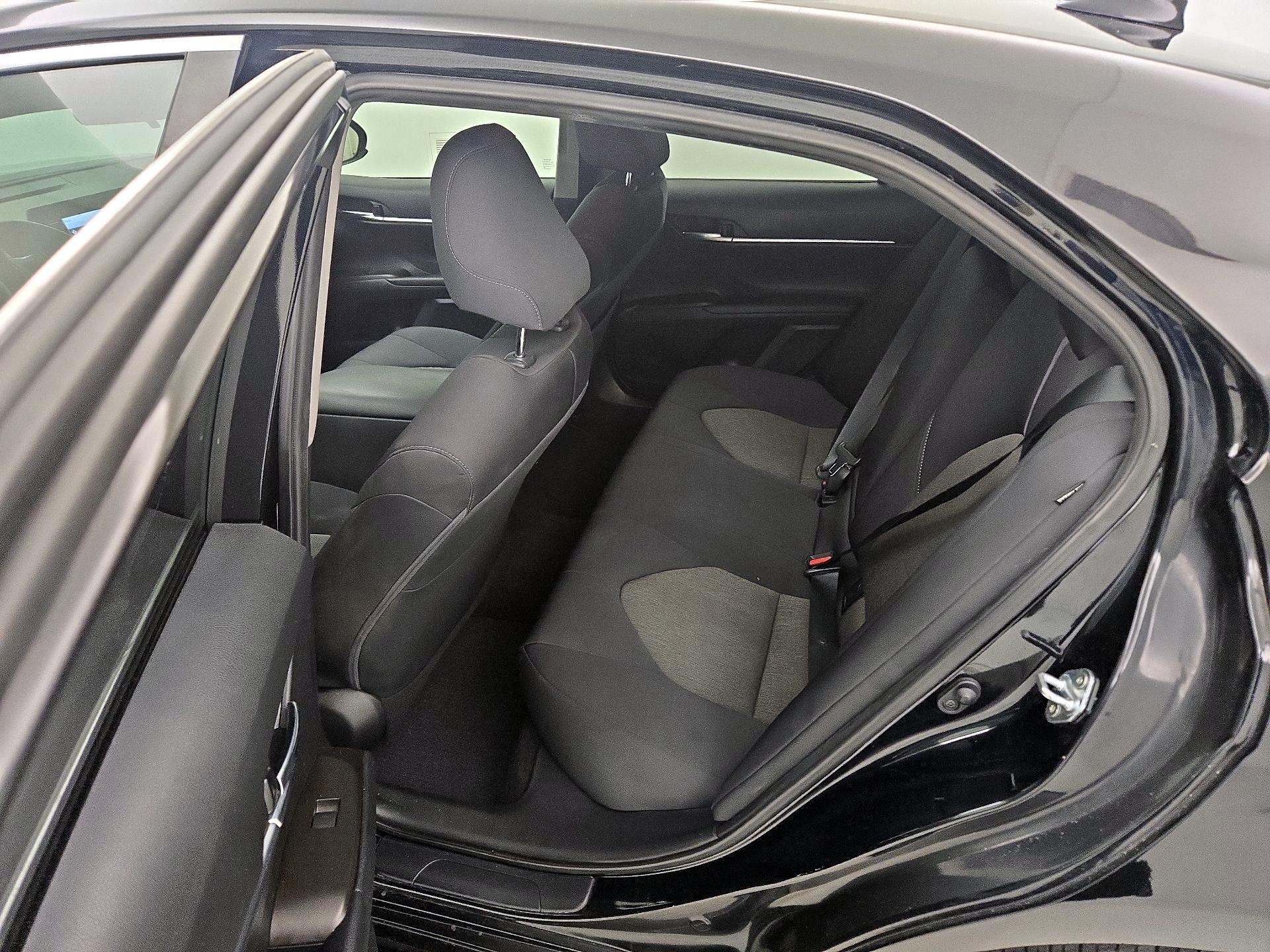 Thumbnail: 2021 Toyota Camry - 20