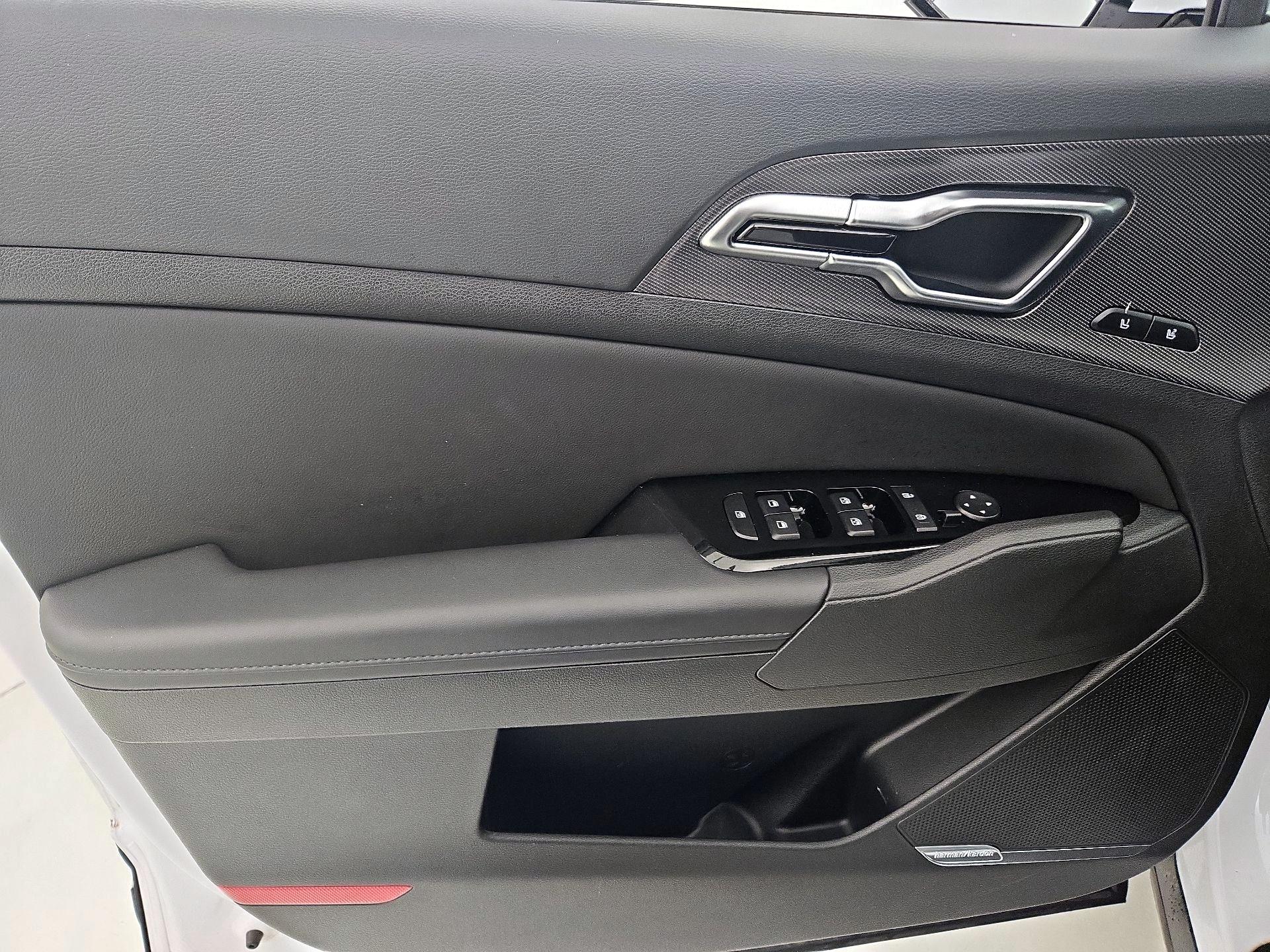 Thumbnail: 2024 Kia Sportage - 12