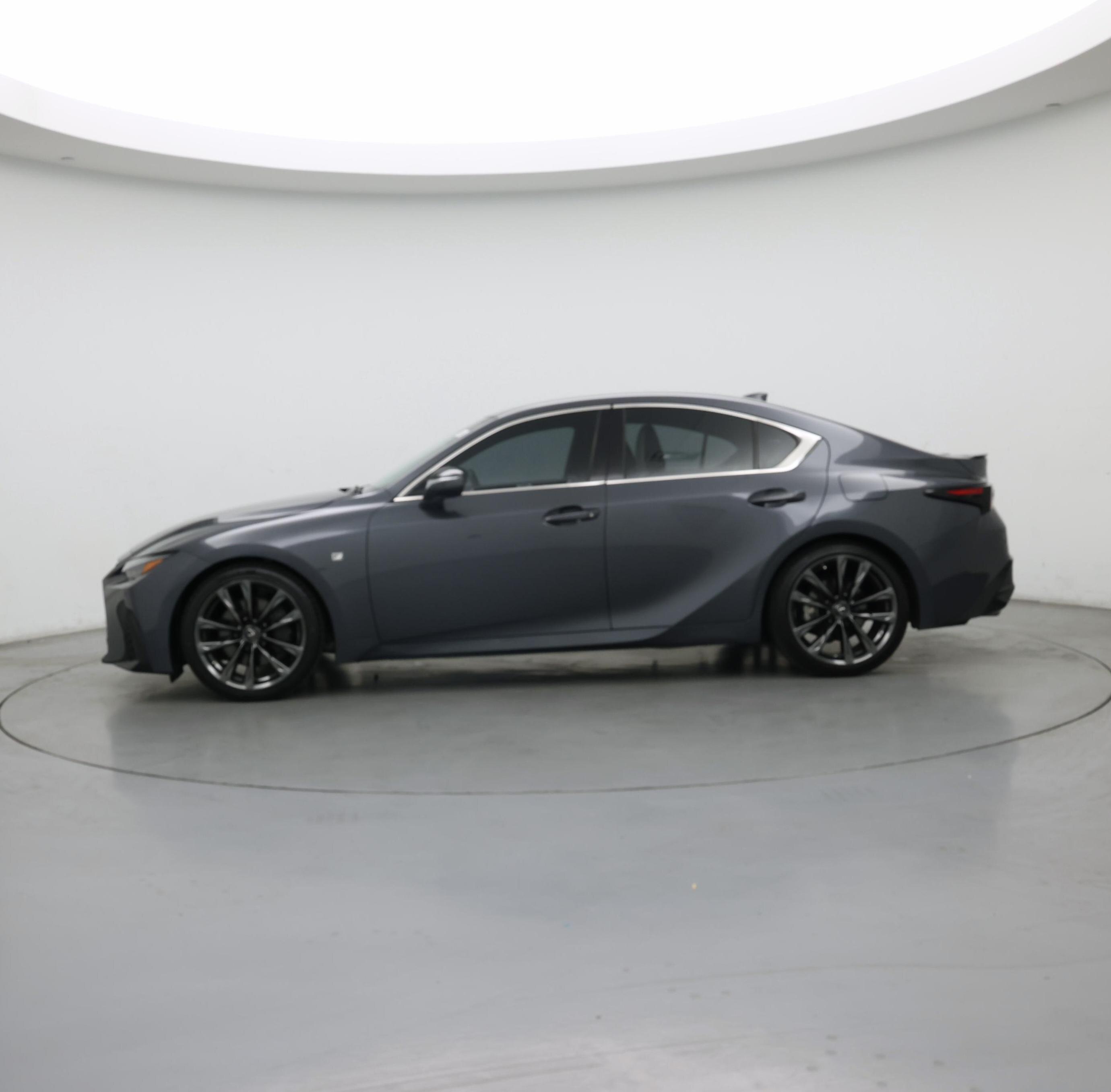 Thumbnail: 2021 Lexus IS - 3