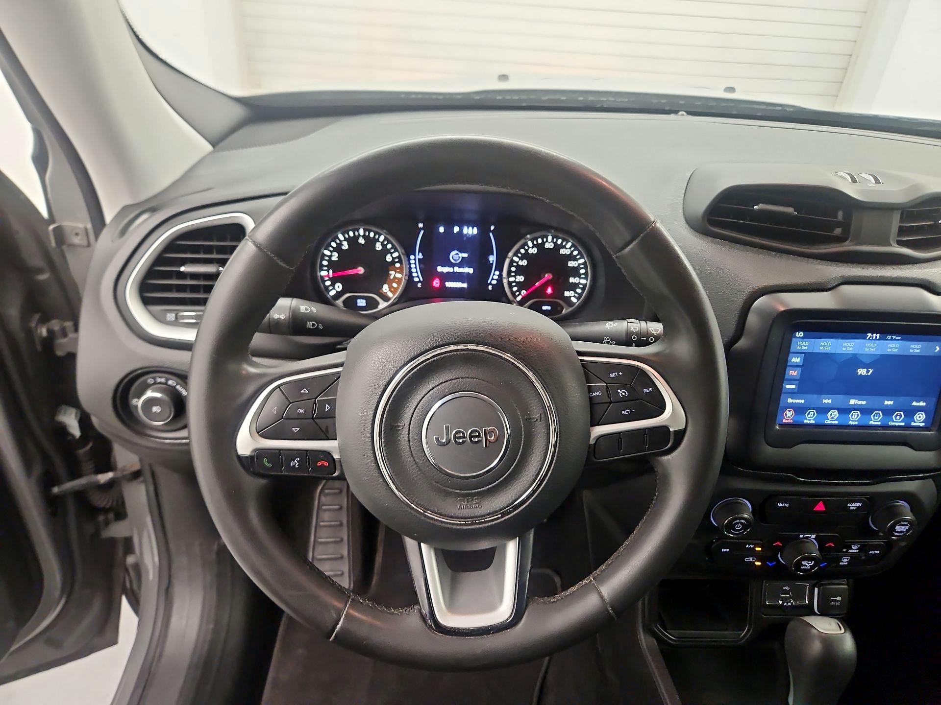 Thumbnail: 2019 Jeep Renegade - 10