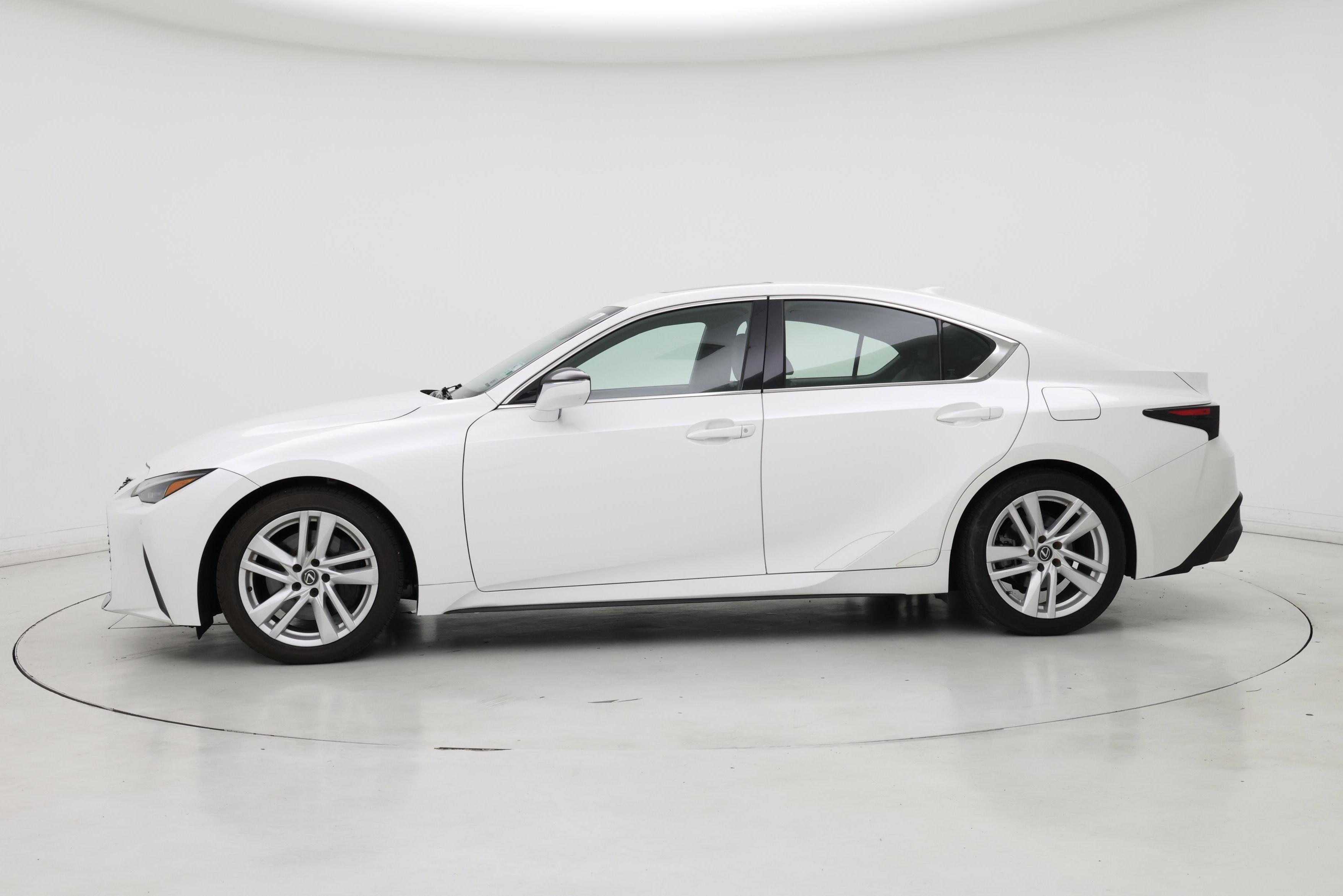 Thumbnail: 2023 Lexus IS - 3