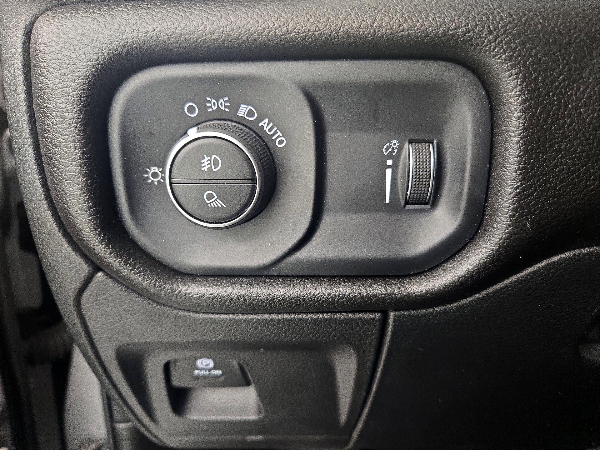 Thumbnail: 2025 RAM 1500 - 13