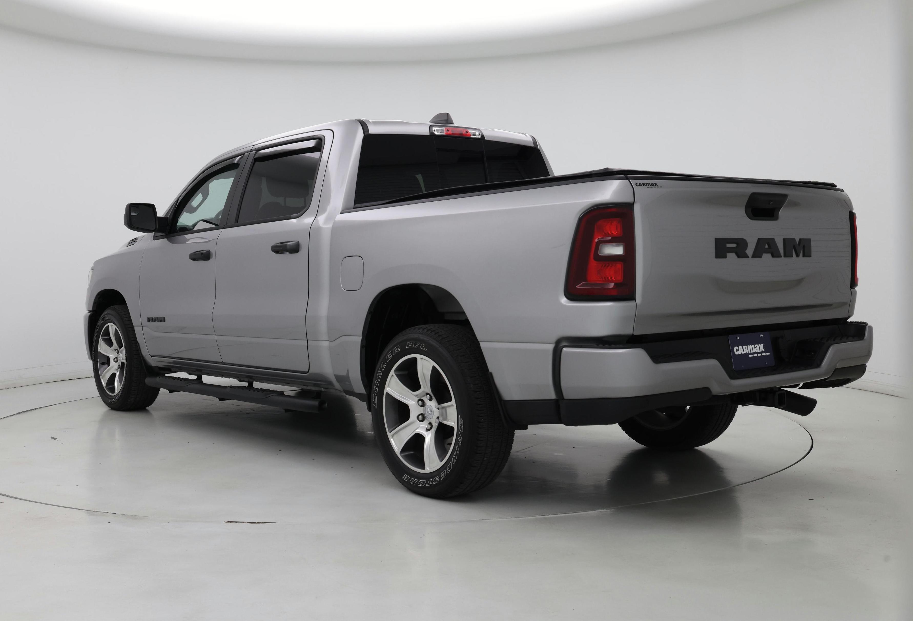 Thumbnail: 2025 RAM 1500 - 2