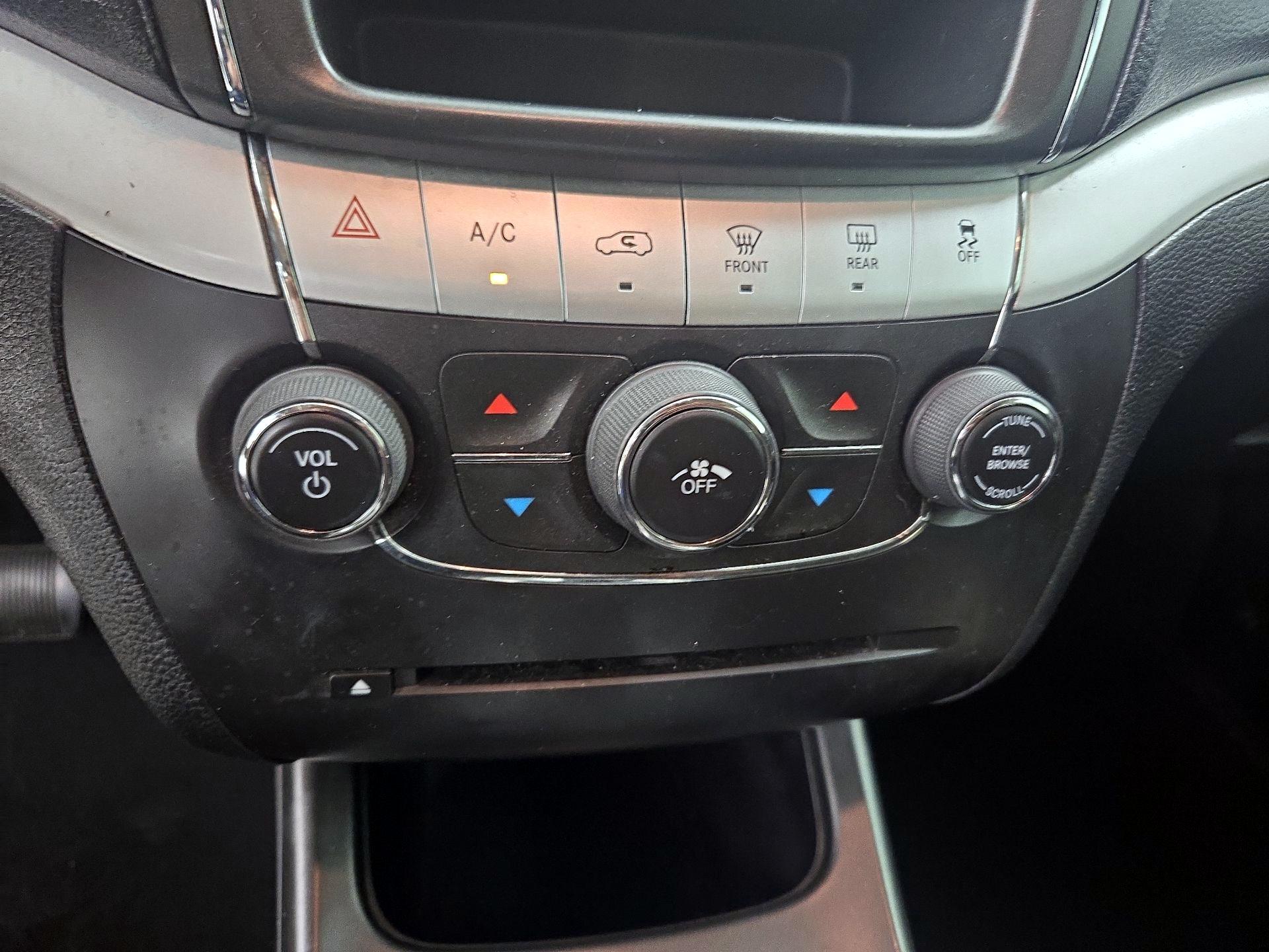 Thumbnail: 2020 Dodge Journey - 16