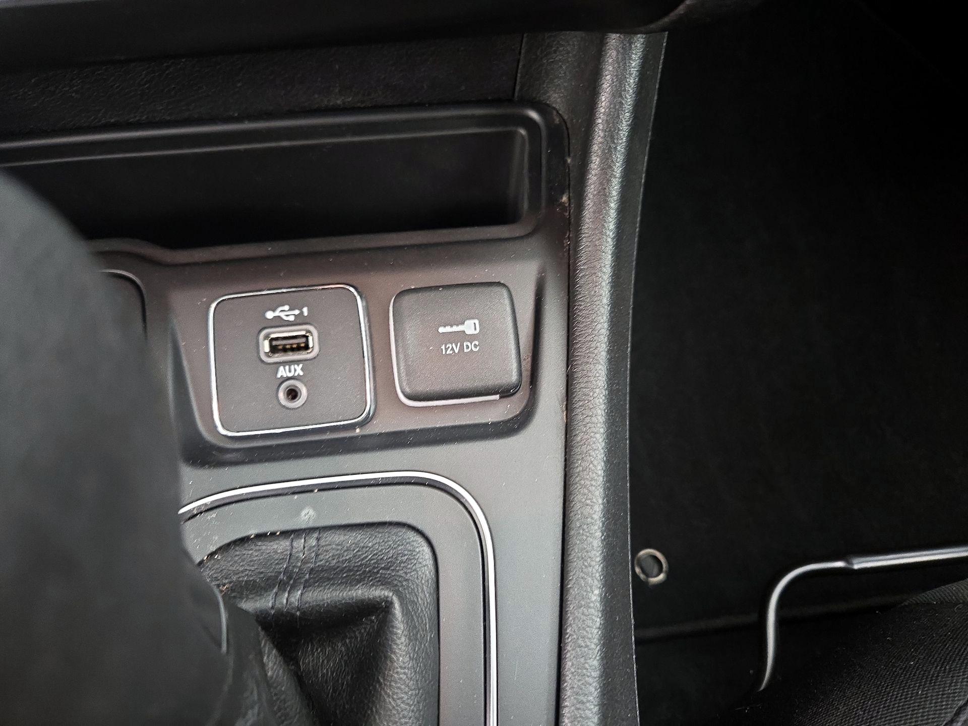 Thumbnail: 2020 Jeep Cherokee - 18