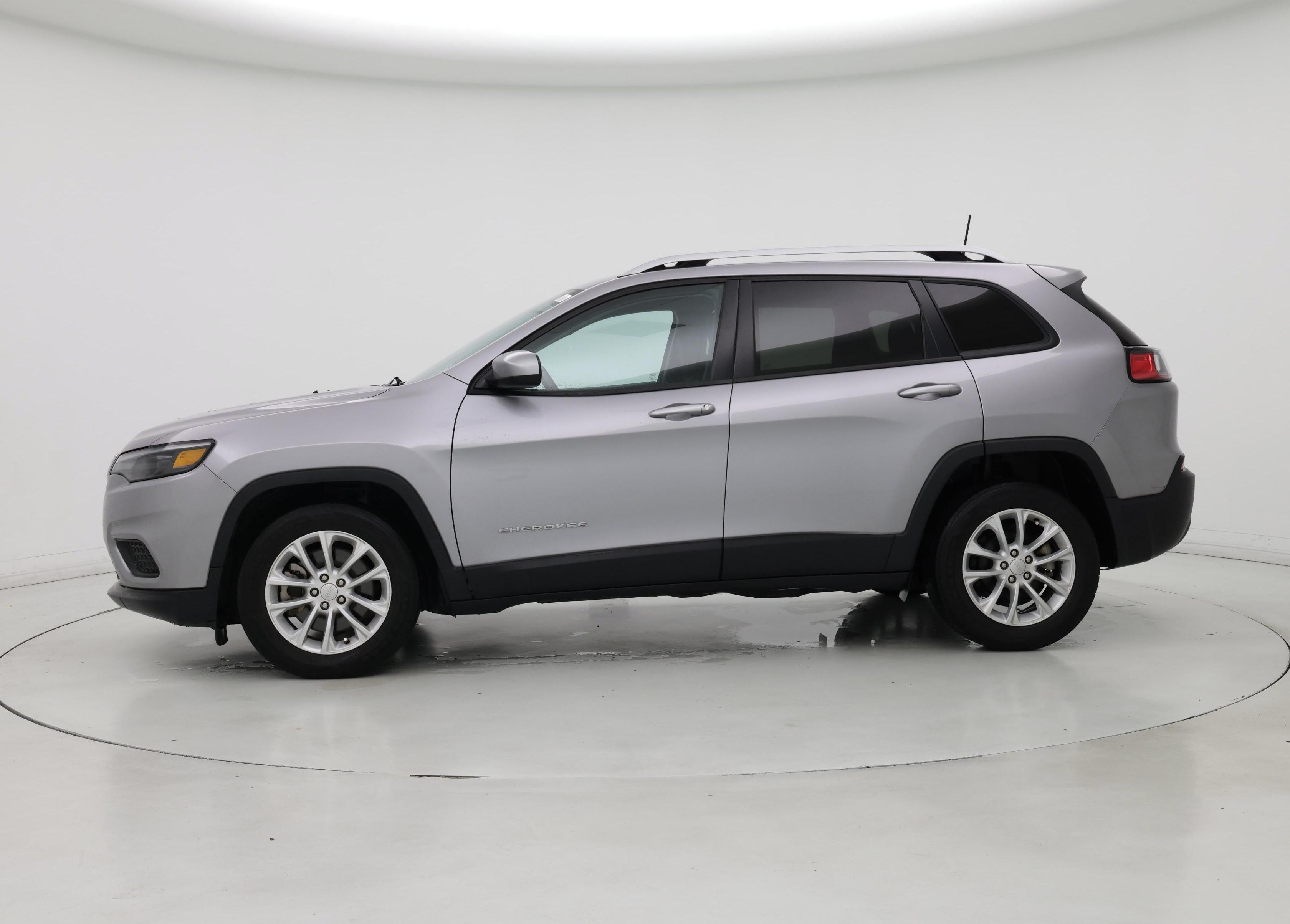 Thumbnail: 2020 Jeep Cherokee - 3