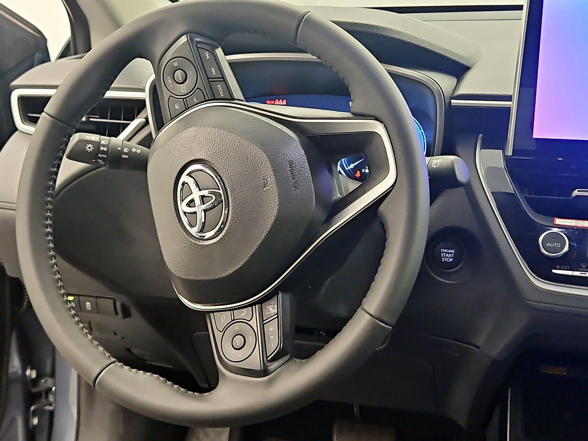 Thumbnail: 2026 Toyota Corolla Cross - 10