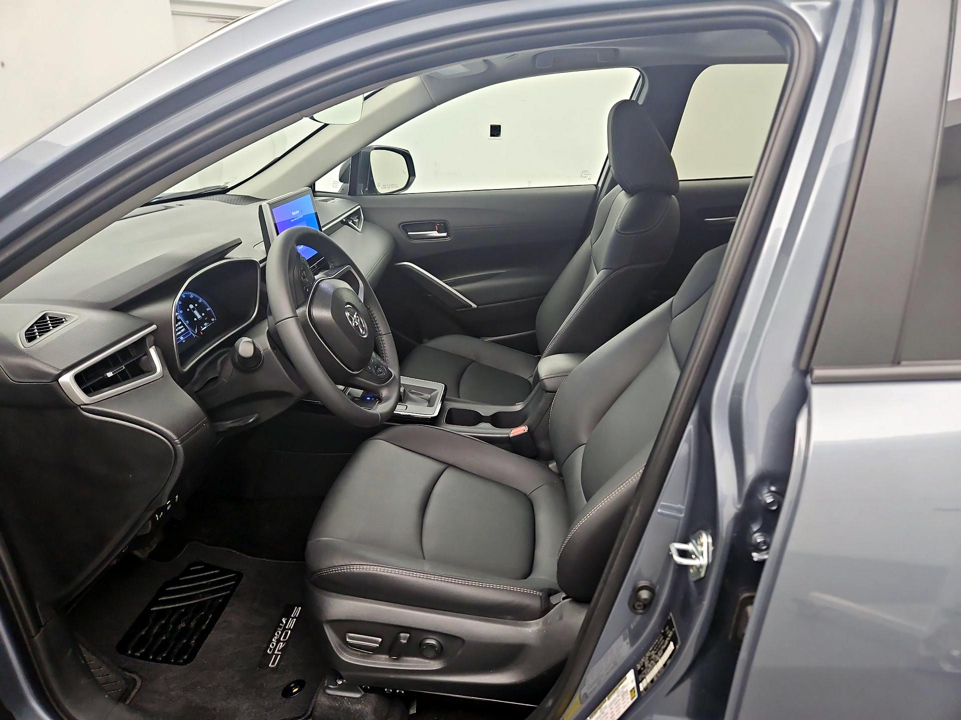 Thumbnail: 2026 Toyota Corolla Cross - 11