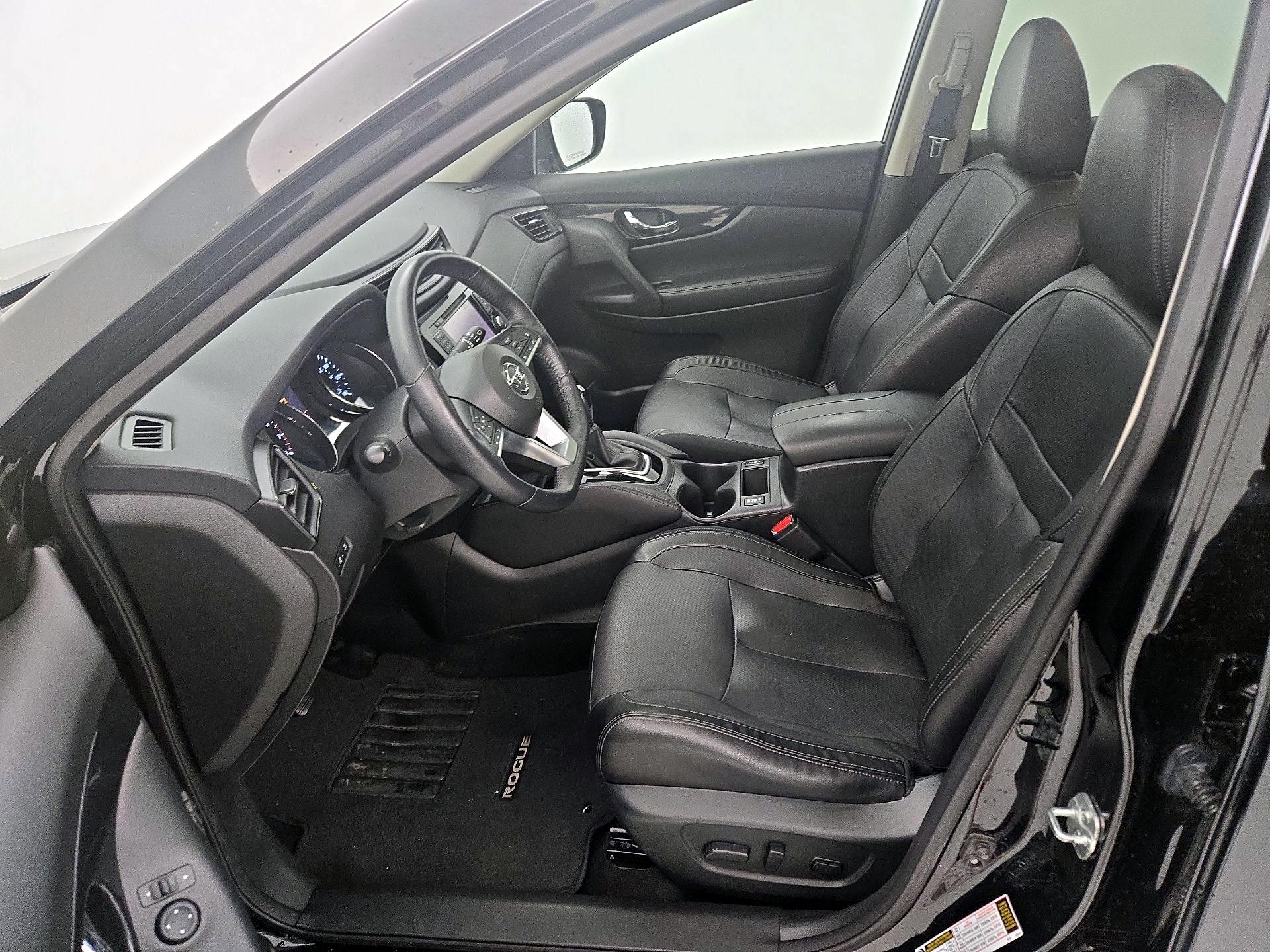 Thumbnail: 2018 Nissan Rogue - 11