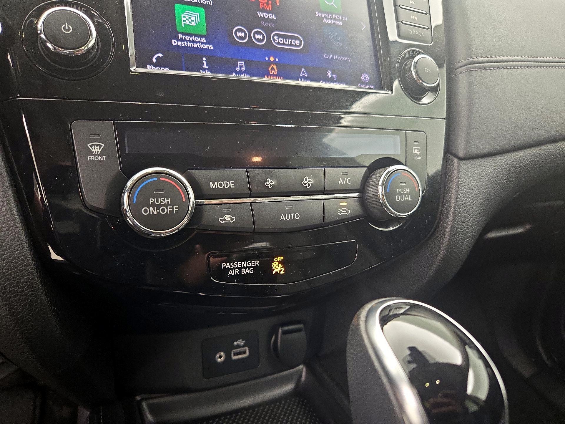 Thumbnail: 2018 Nissan Rogue - 17