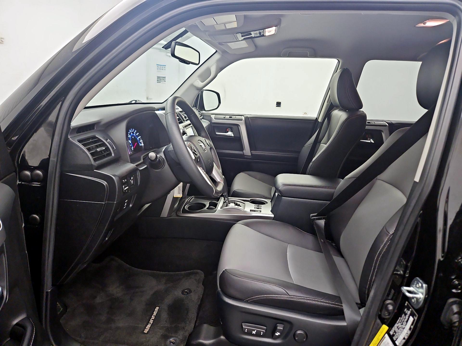 Thumbnail: 2018 Toyota 4Runner - 11