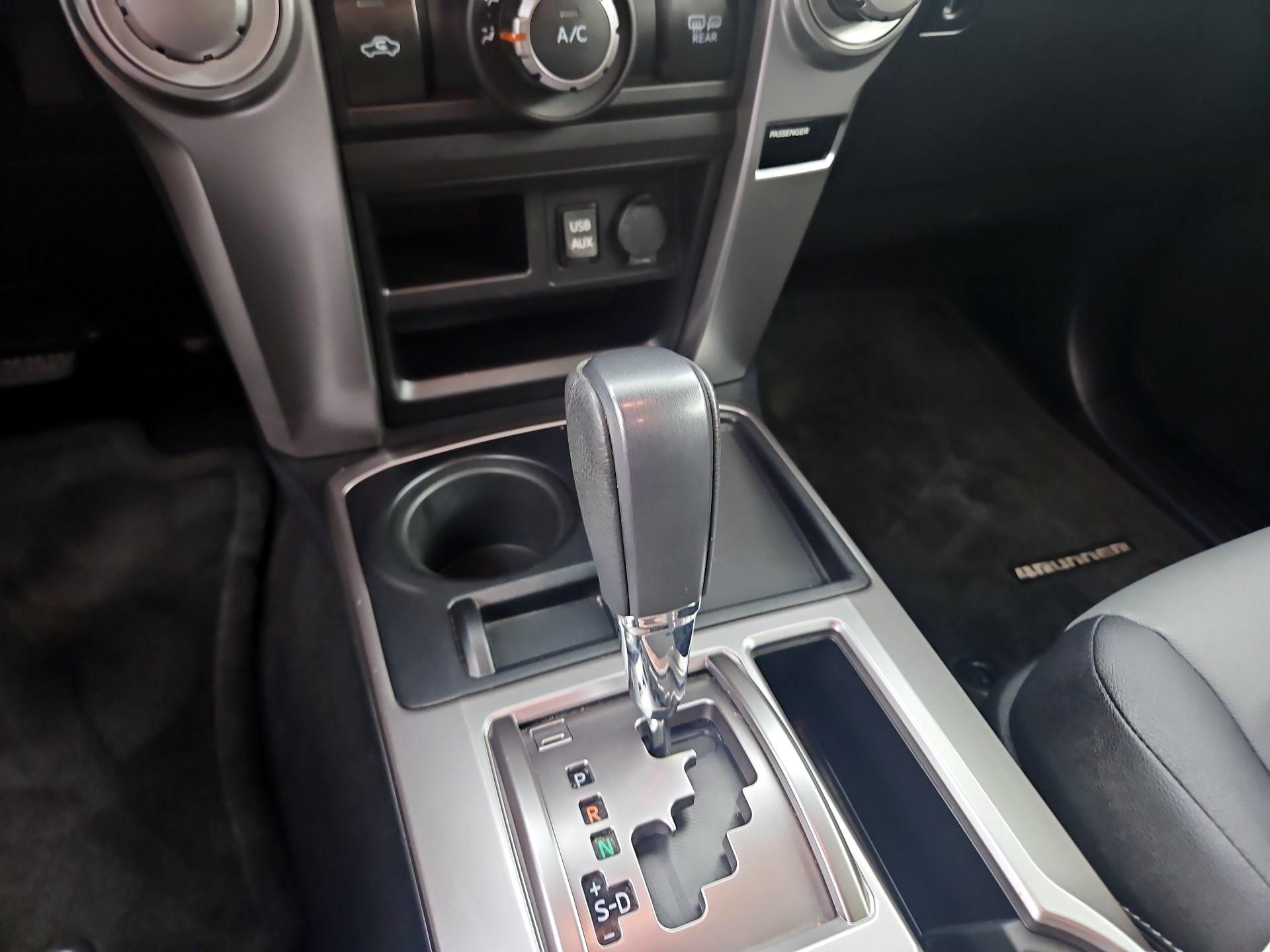 Thumbnail: 2018 Toyota 4Runner - 17