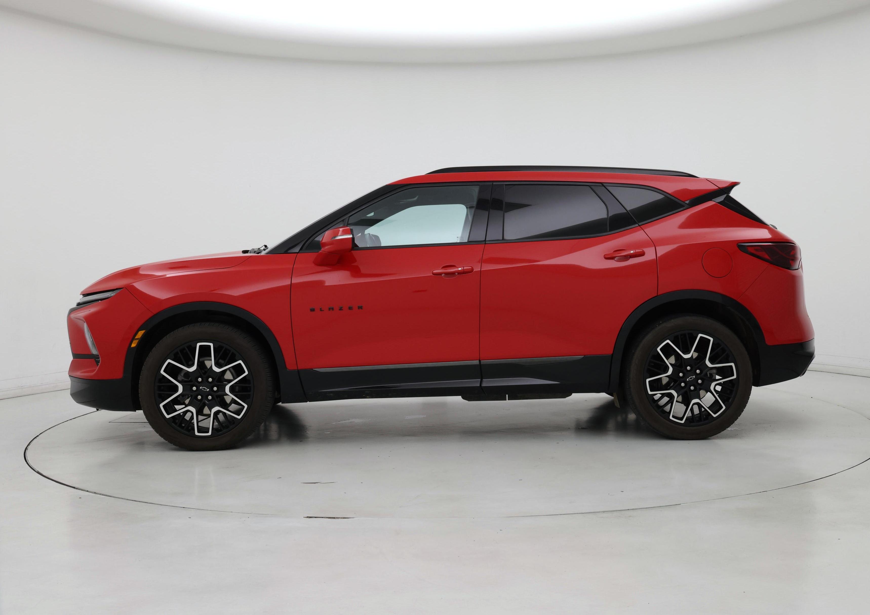Thumbnail: 2023 Chevrolet Blazer - 3