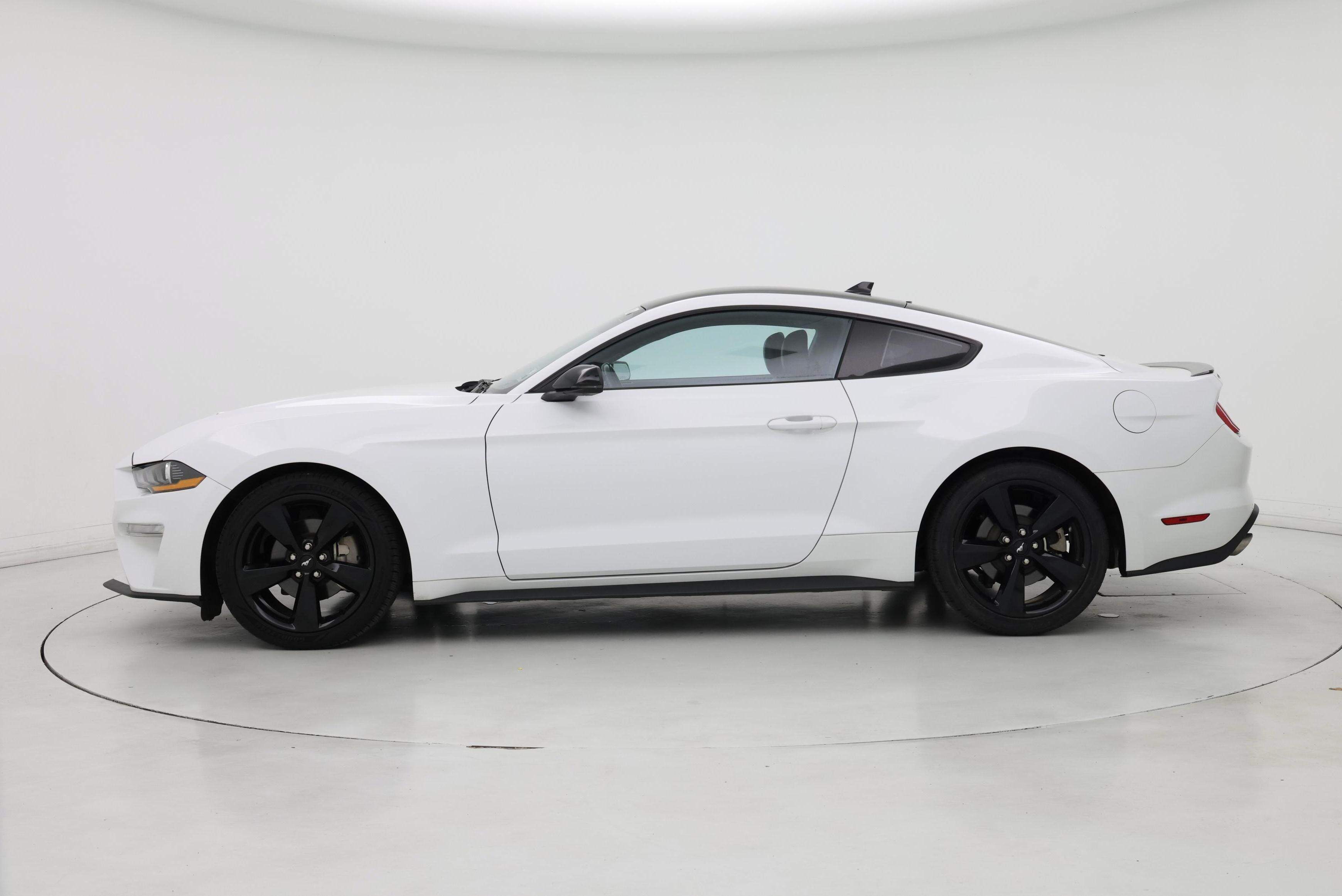 Thumbnail: 2022 Ford Mustang - 3