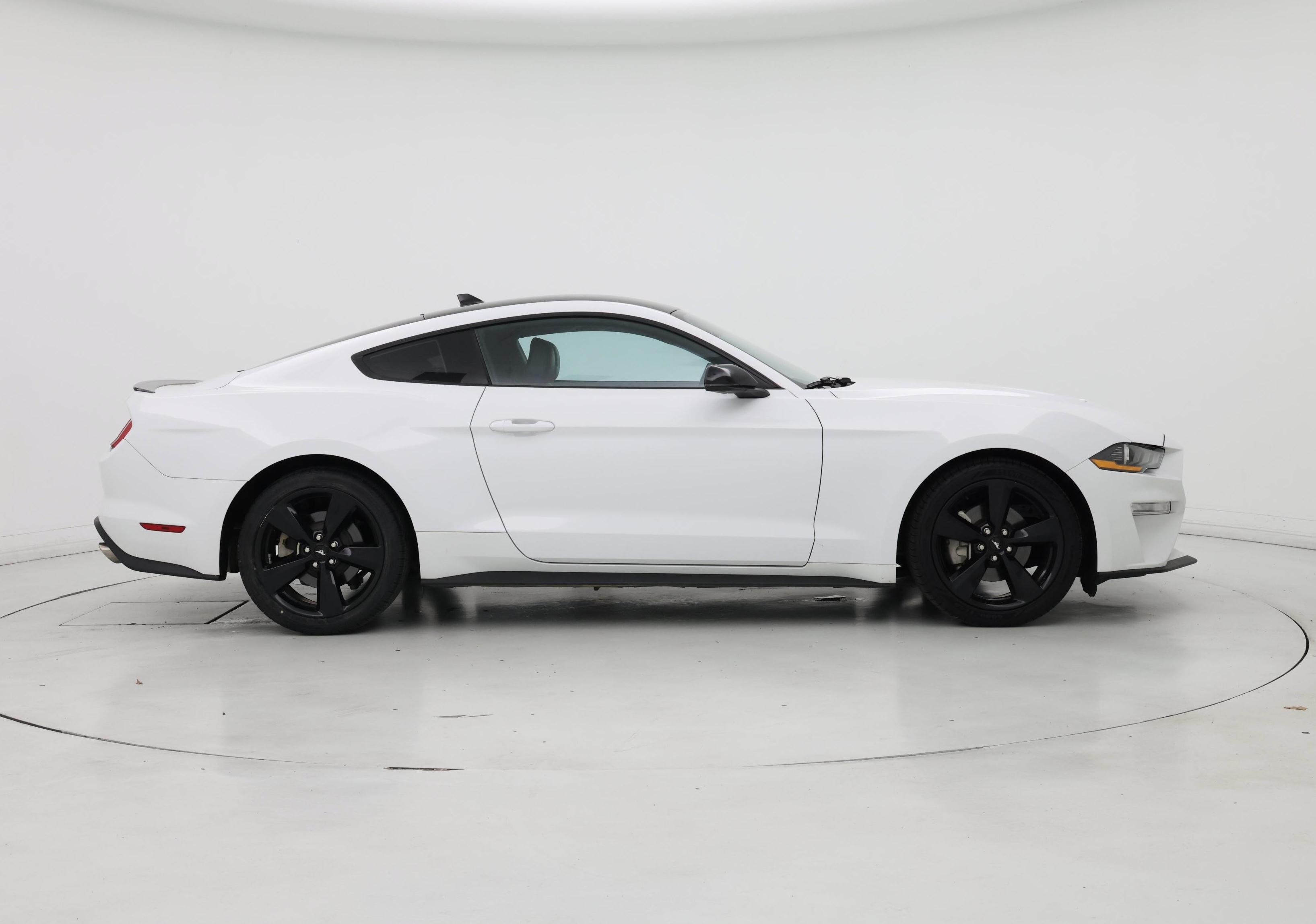 Thumbnail: 2022 Ford Mustang - 7