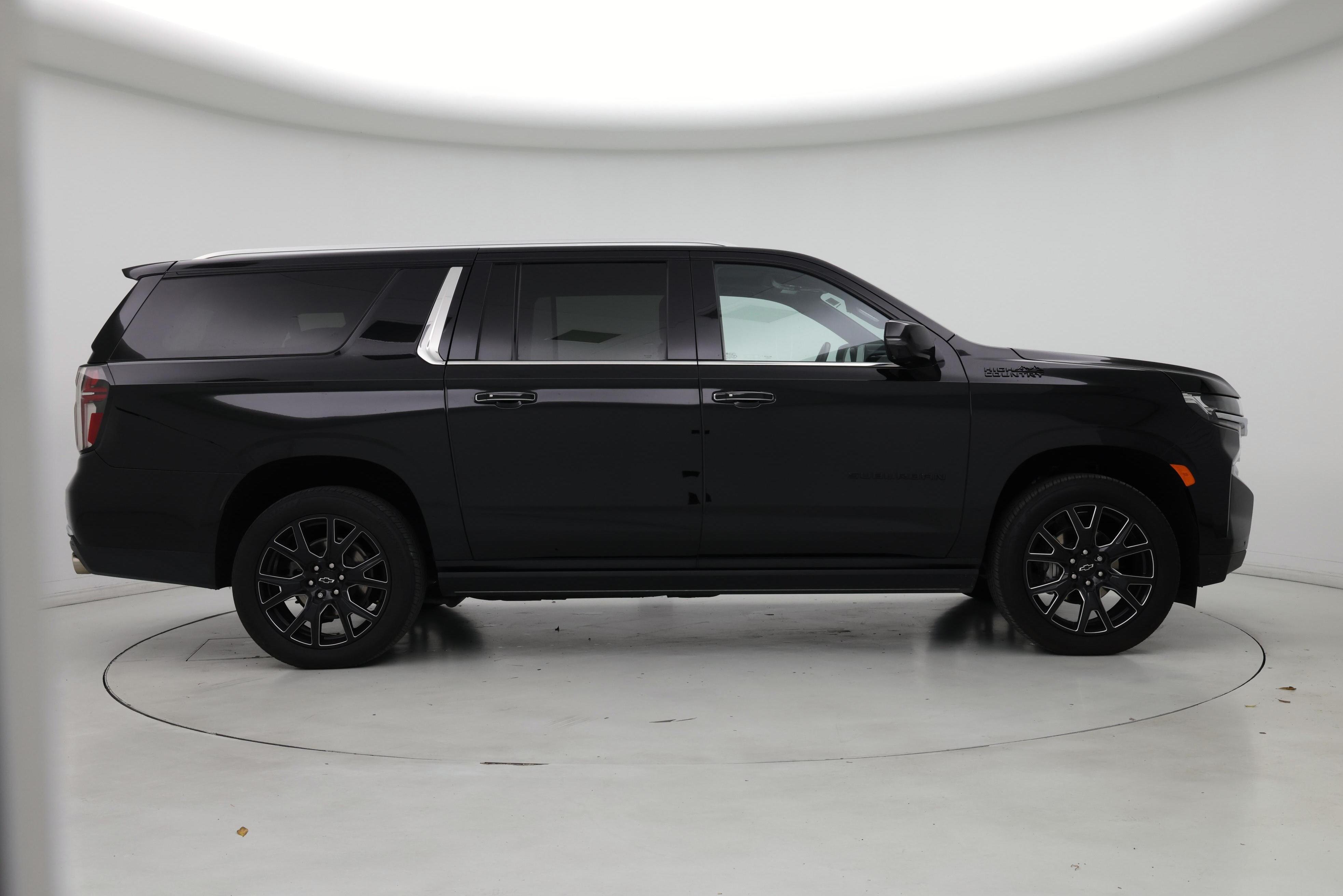 Thumbnail: 2023 Chevrolet Suburban - 7