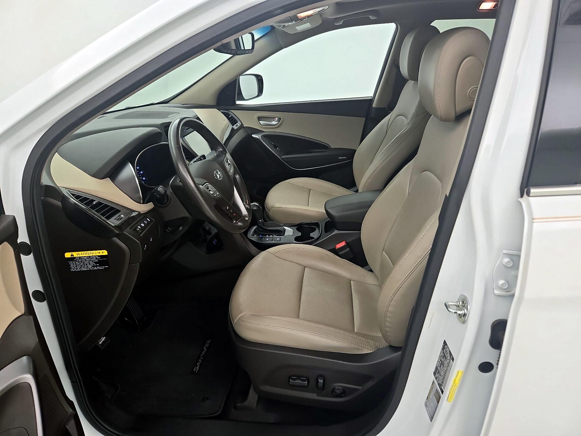 Thumbnail: 2017 Hyundai Santa Fe - 11