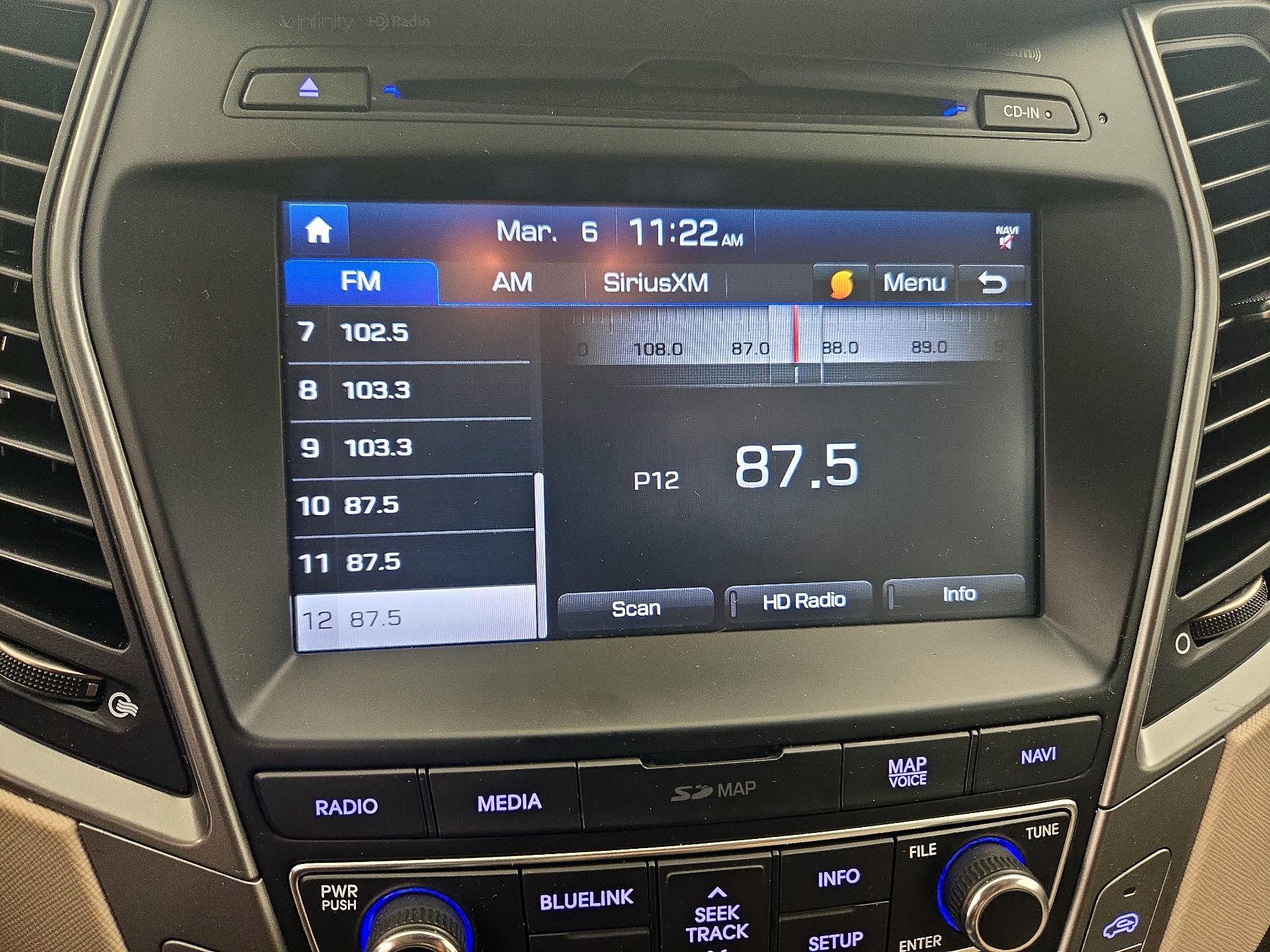 Thumbnail: 2017 Hyundai Santa Fe - 16