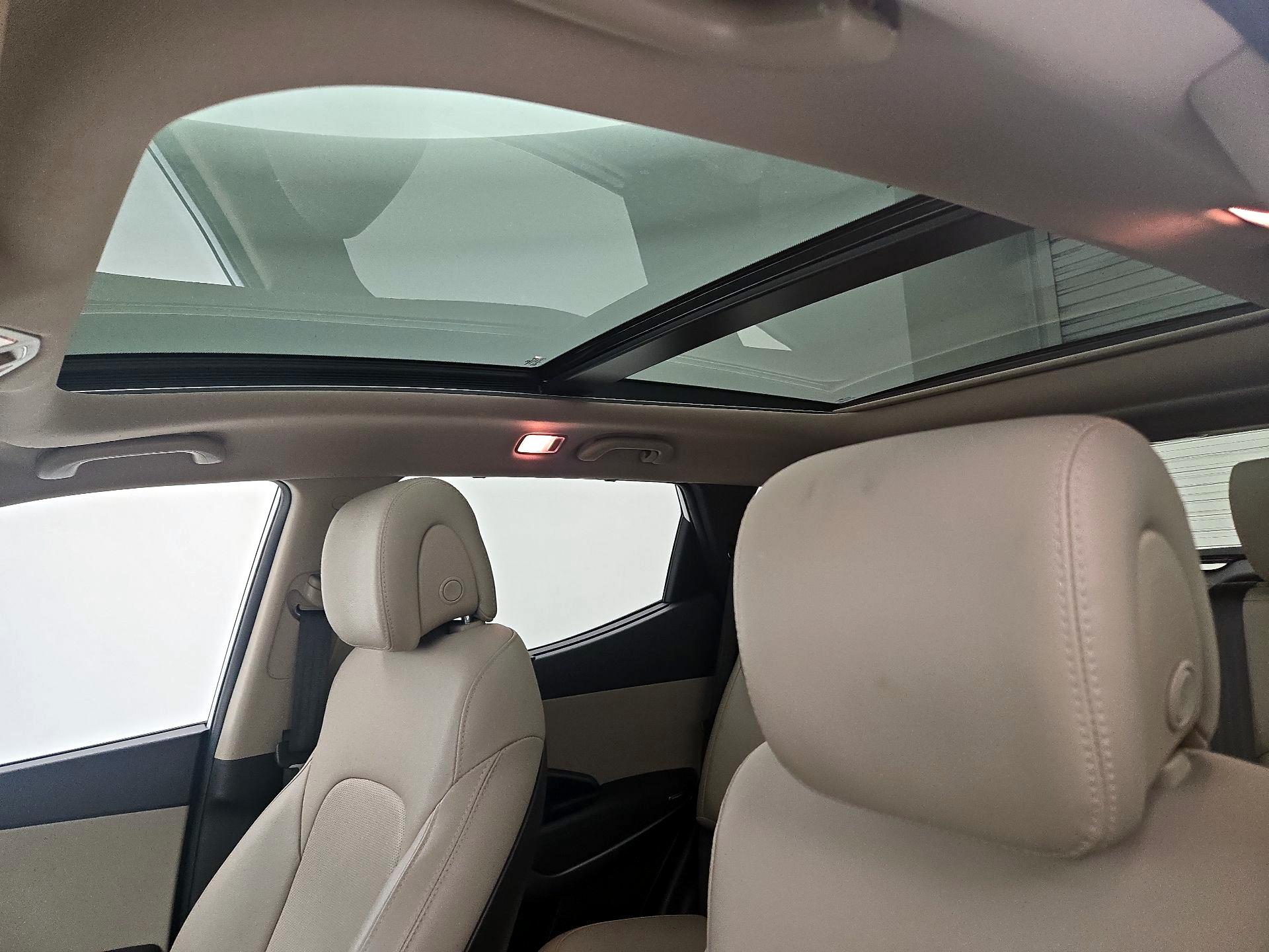 Thumbnail: 2017 Hyundai Santa Fe - 20