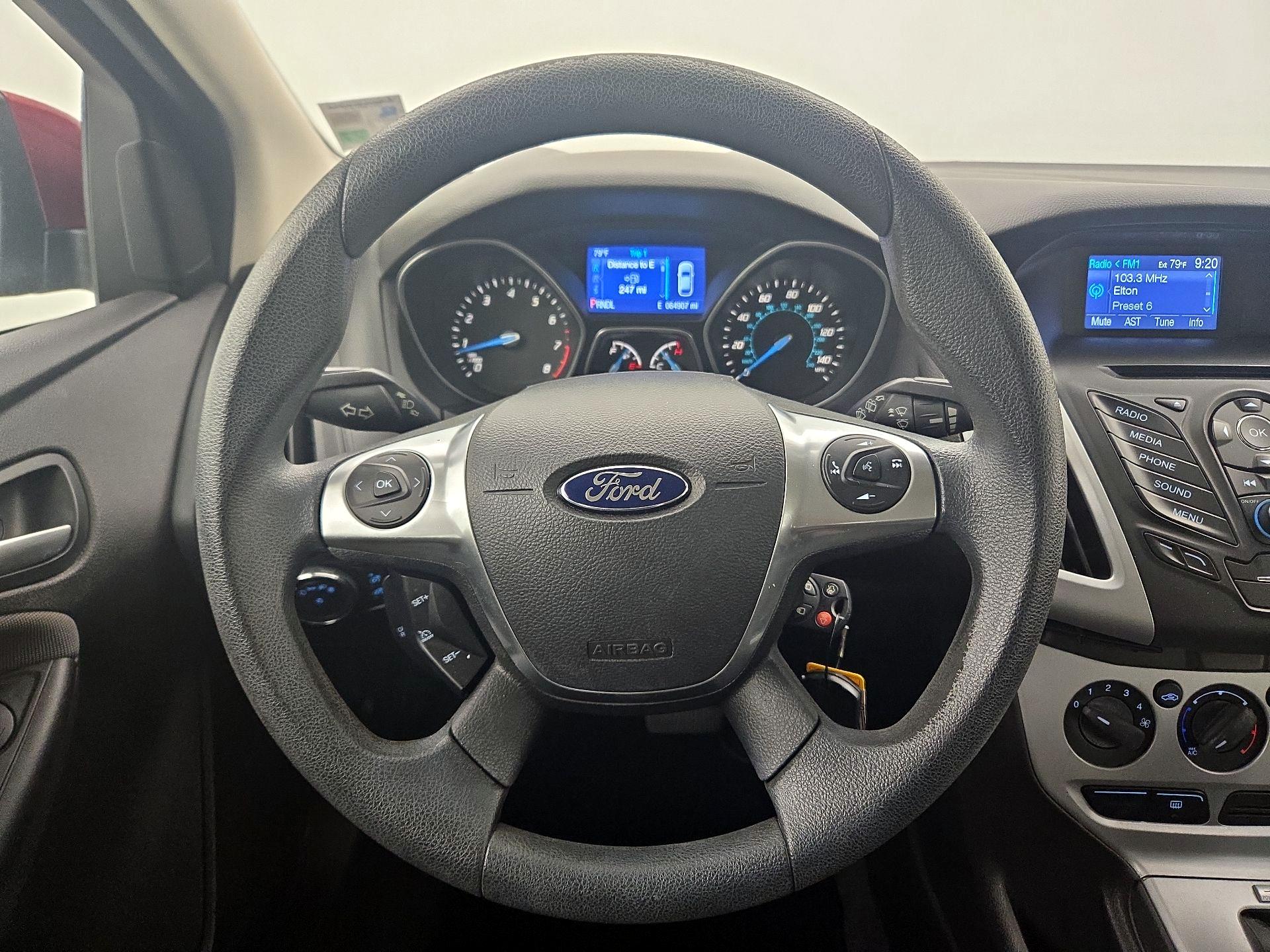 Thumbnail: 2014 Ford Focus - 10