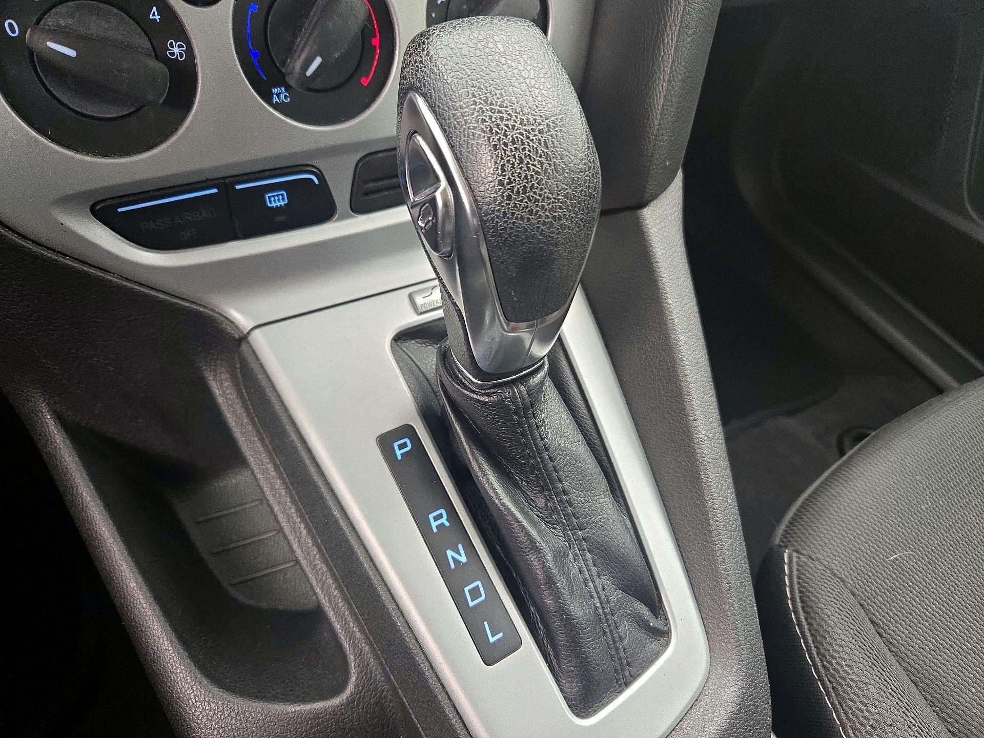 Thumbnail: 2014 Ford Focus - 16