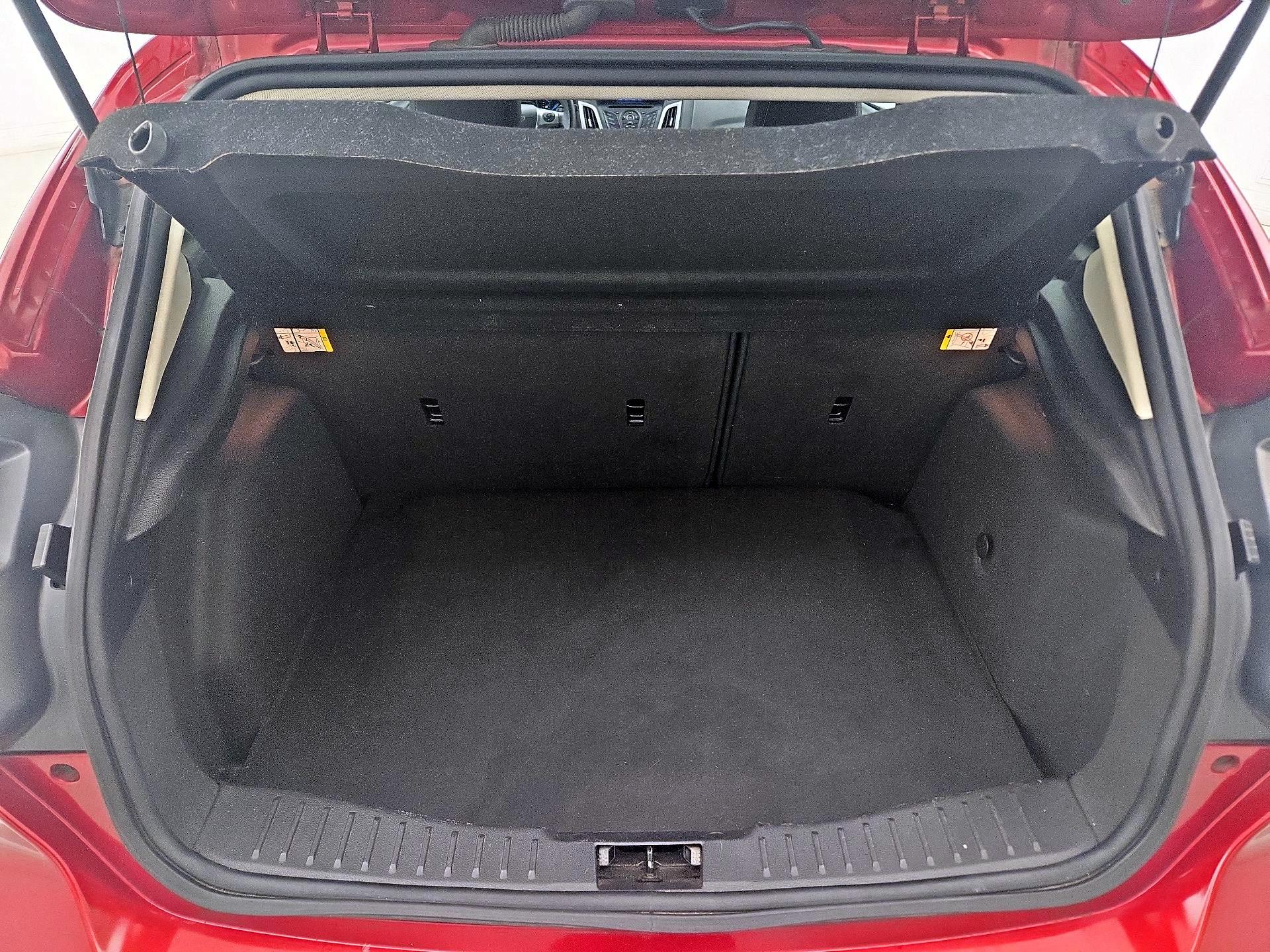 Thumbnail: 2014 Ford Focus - 19