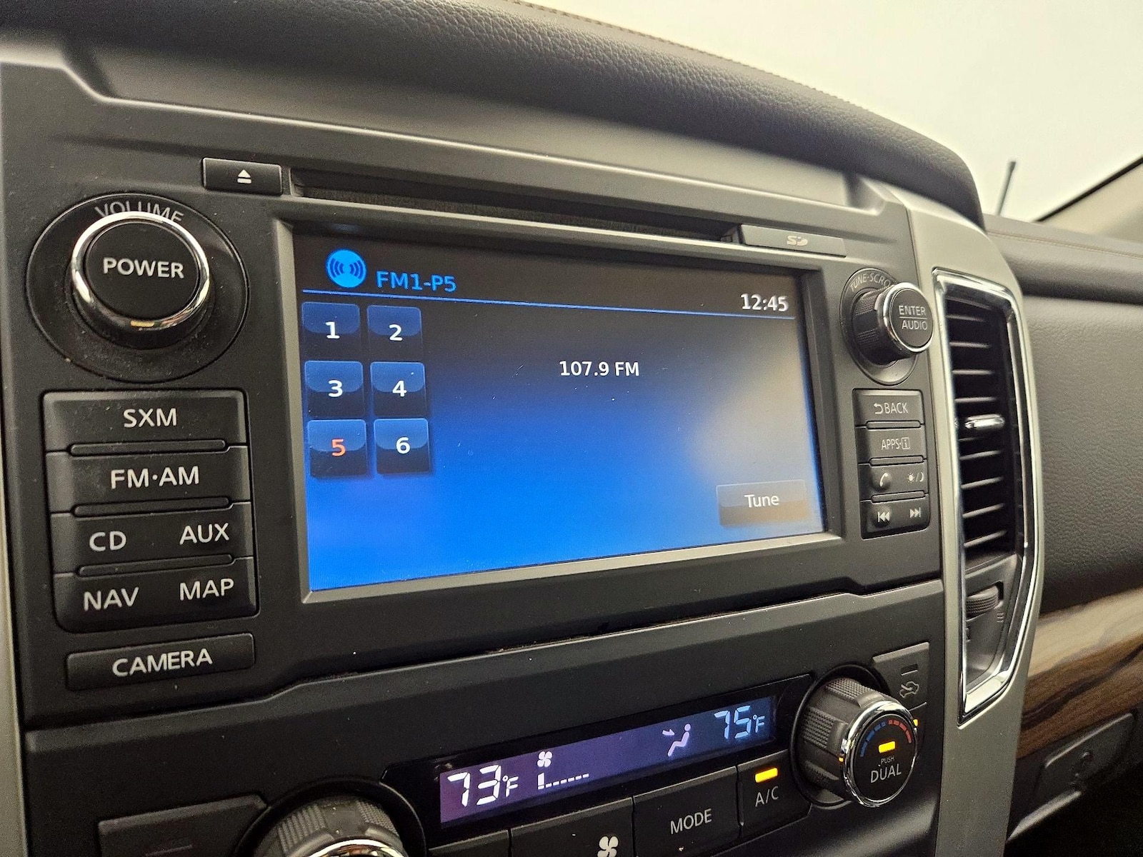 2018 Nissan Titan XD SL - Photo 17