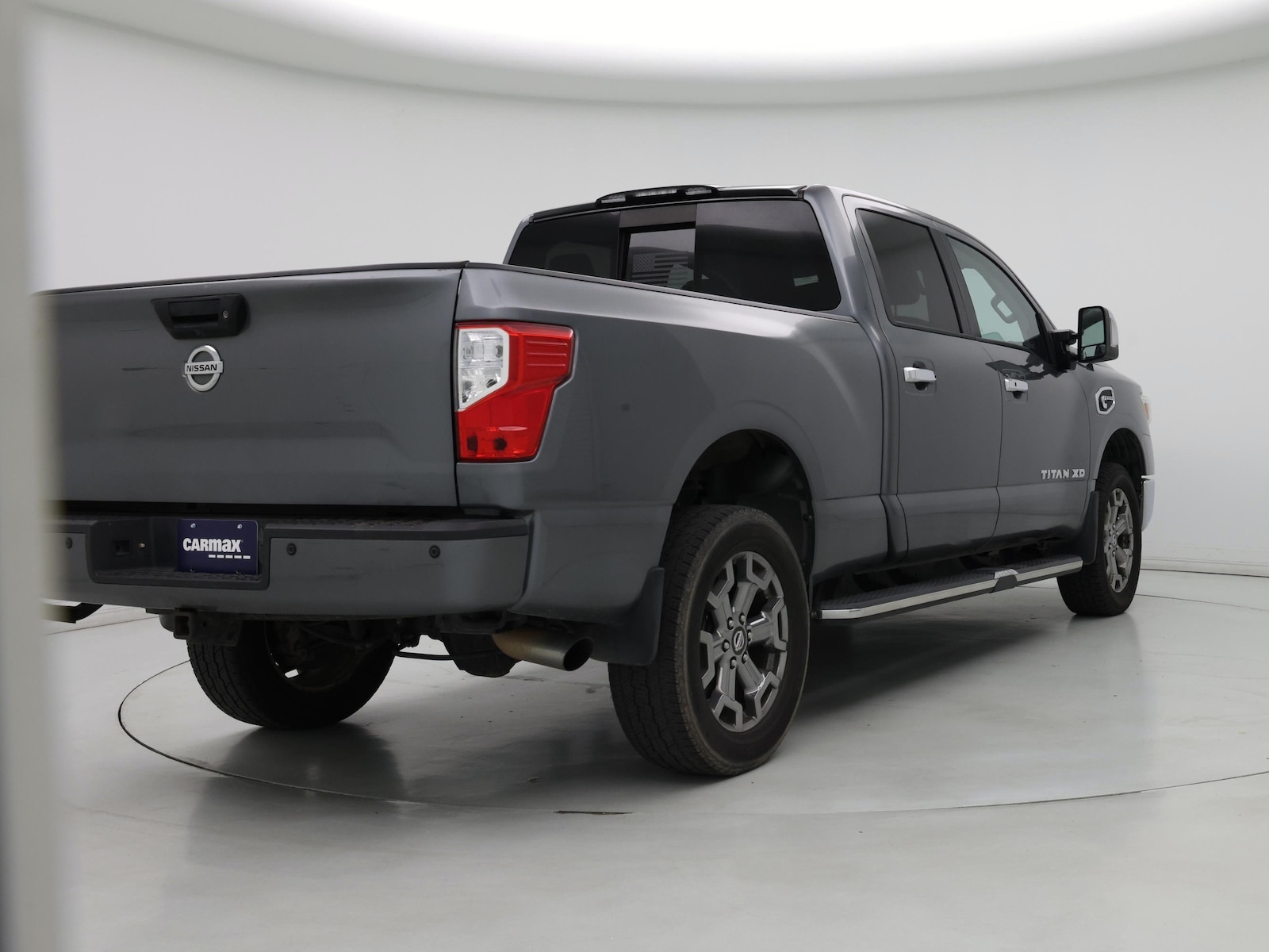 2018 Nissan Titan XD SL - Photo 9
