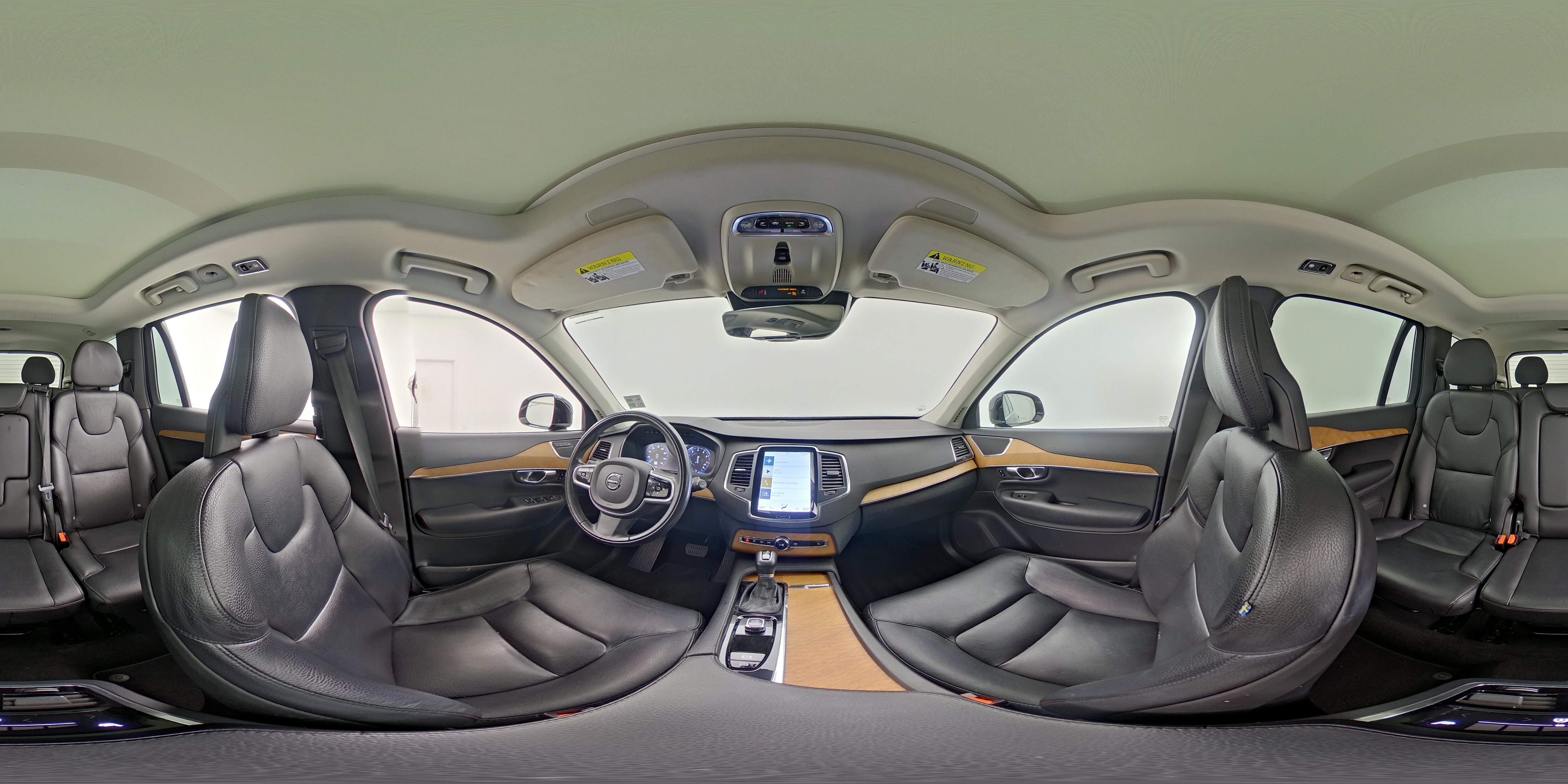 2022 Volvo XC90 Momentum - Photo 28