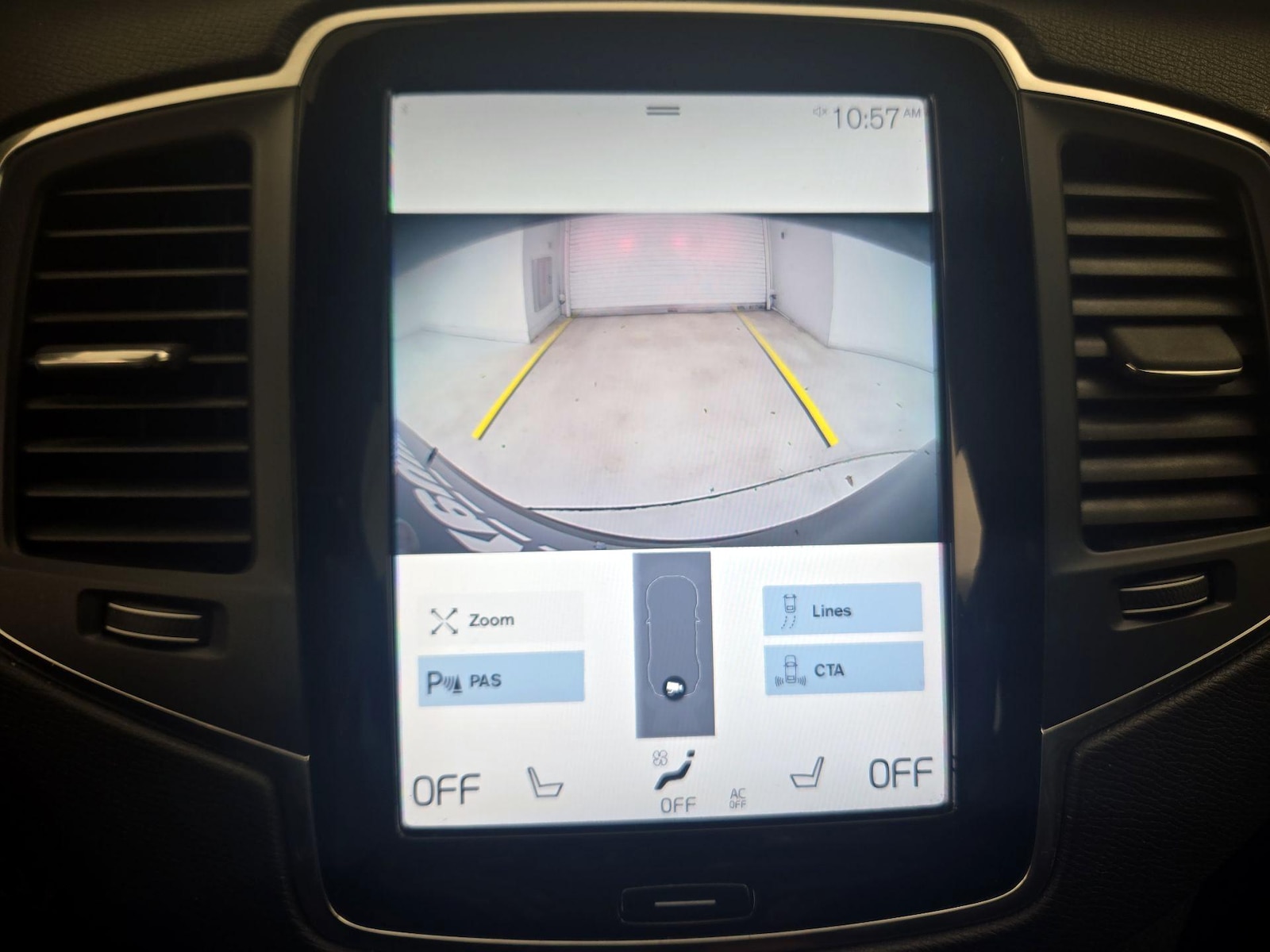 2022 Volvo XC90 Momentum - Photo 16