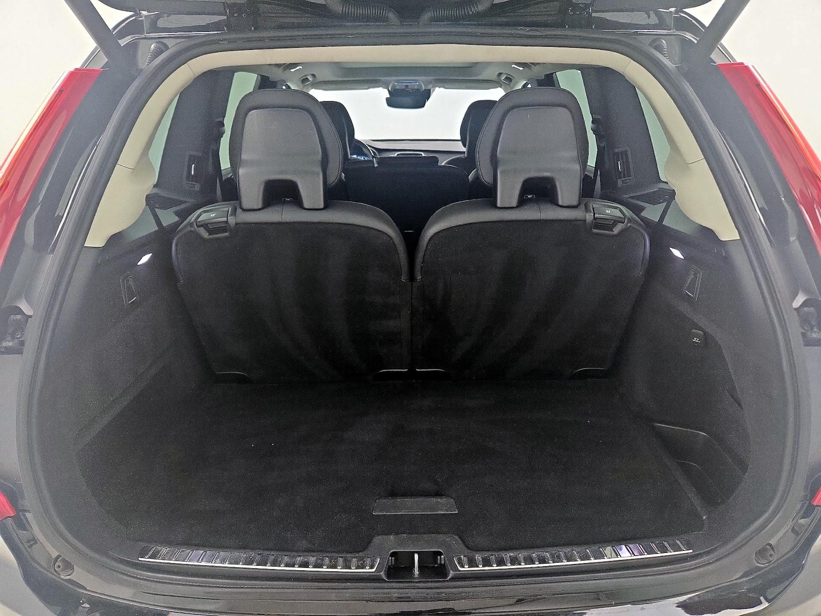 2022 Volvo XC90 Momentum - Photo 24
