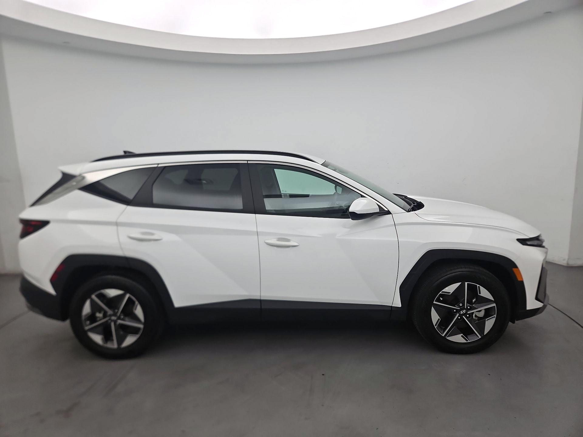 Thumbnail: 2025 Hyundai Tucson - 4